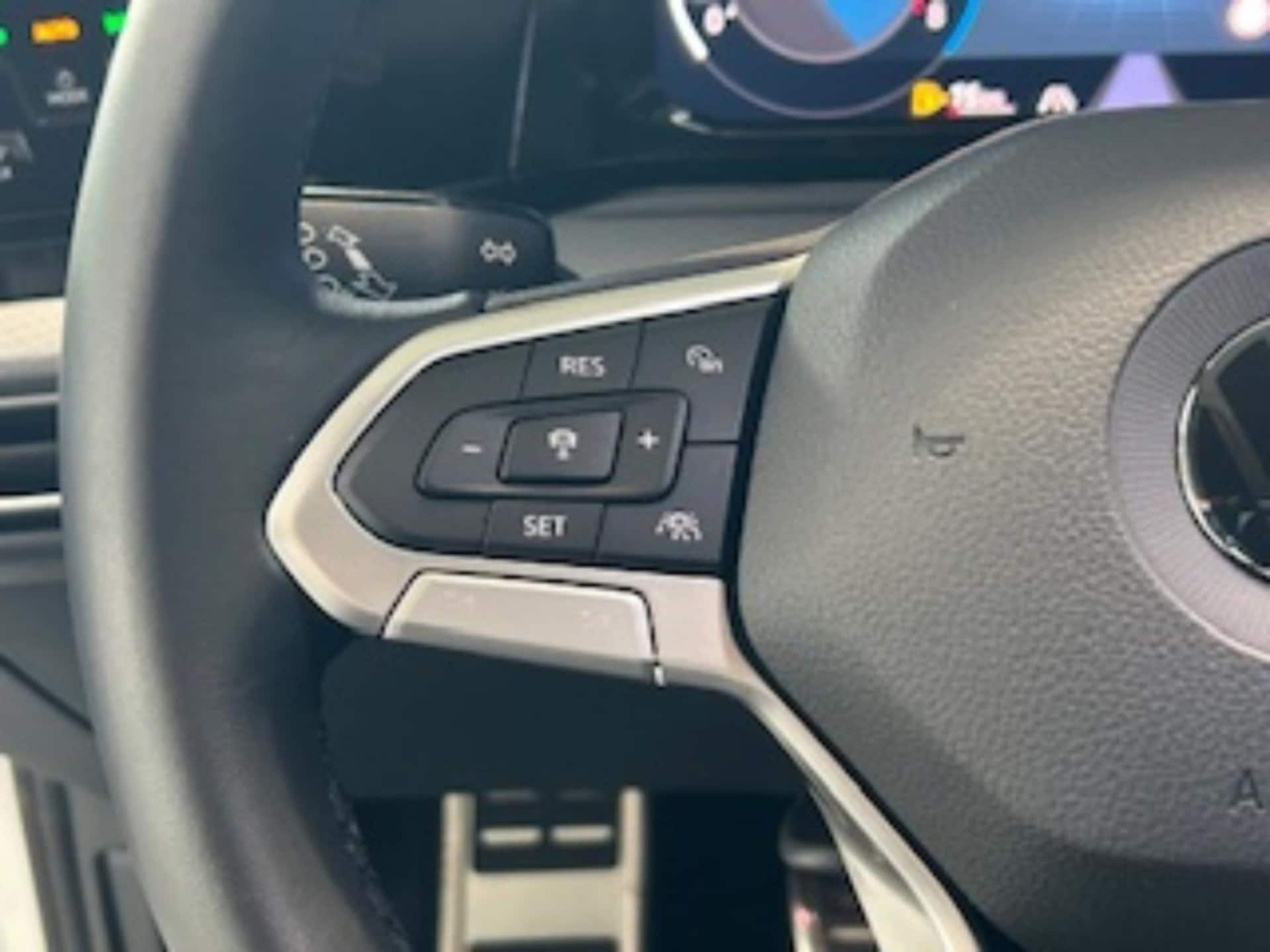Volkswagen Golf Active