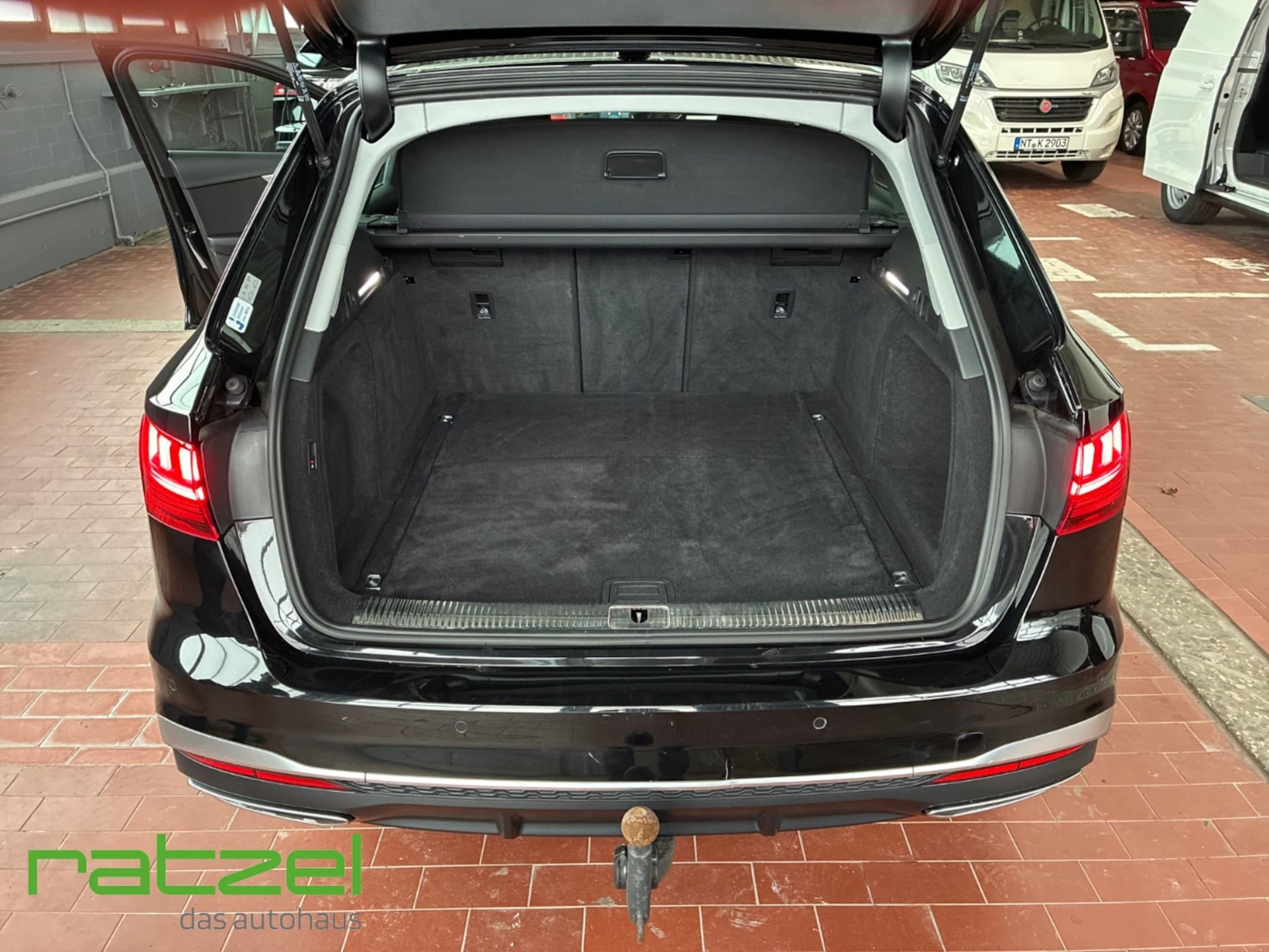 Audi A4 Avant S line