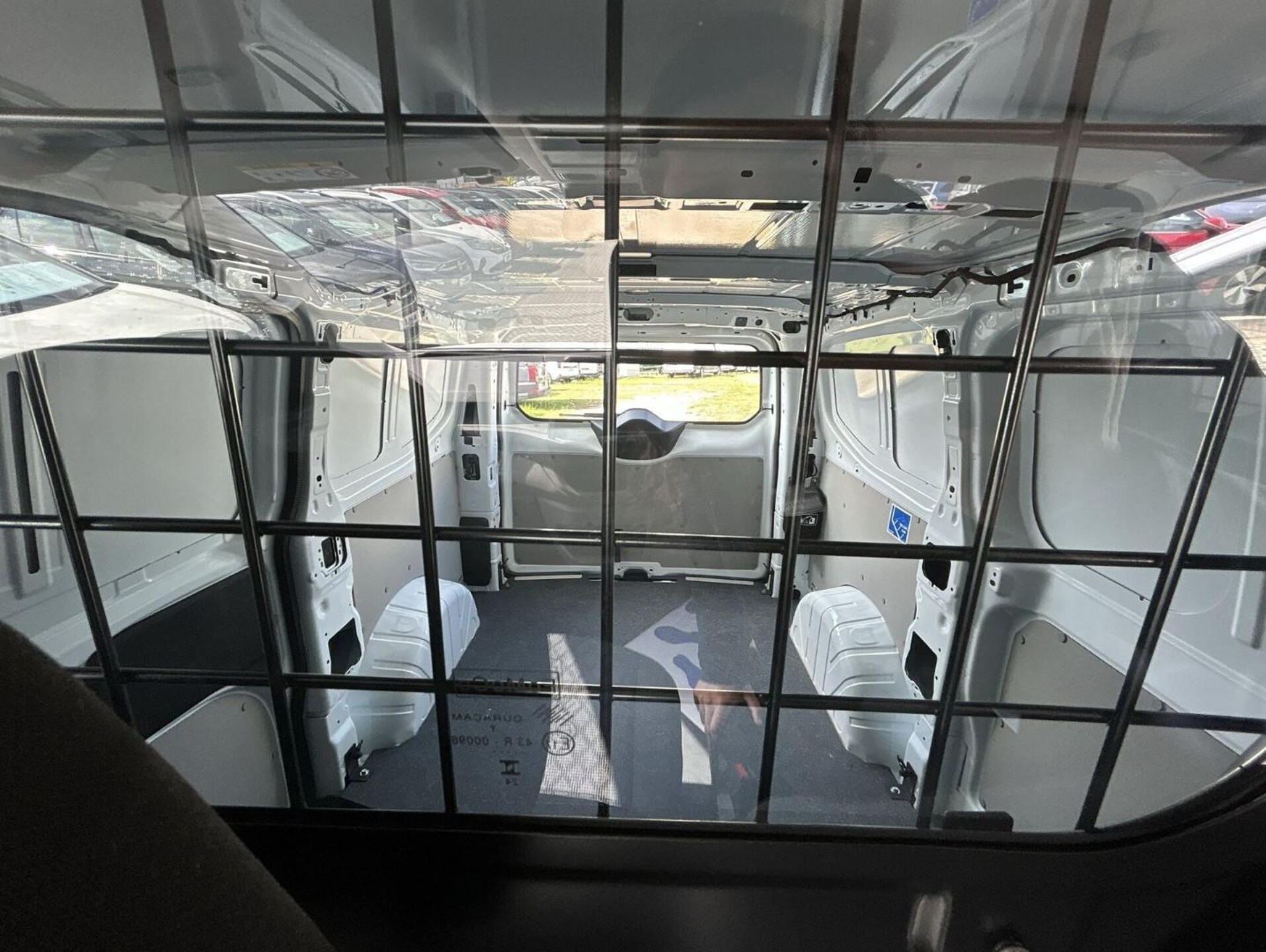 Volkswagen Transporter Kasten kurzer Radstand