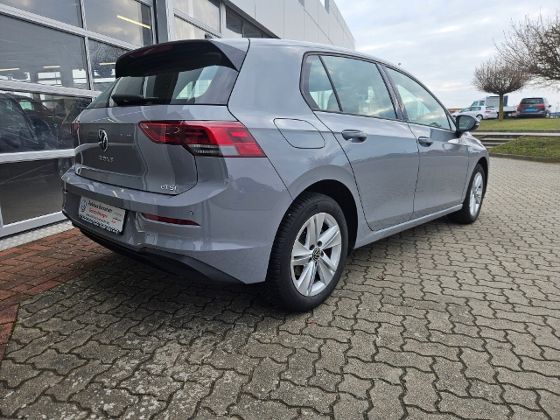 Volkswagen Golf Life