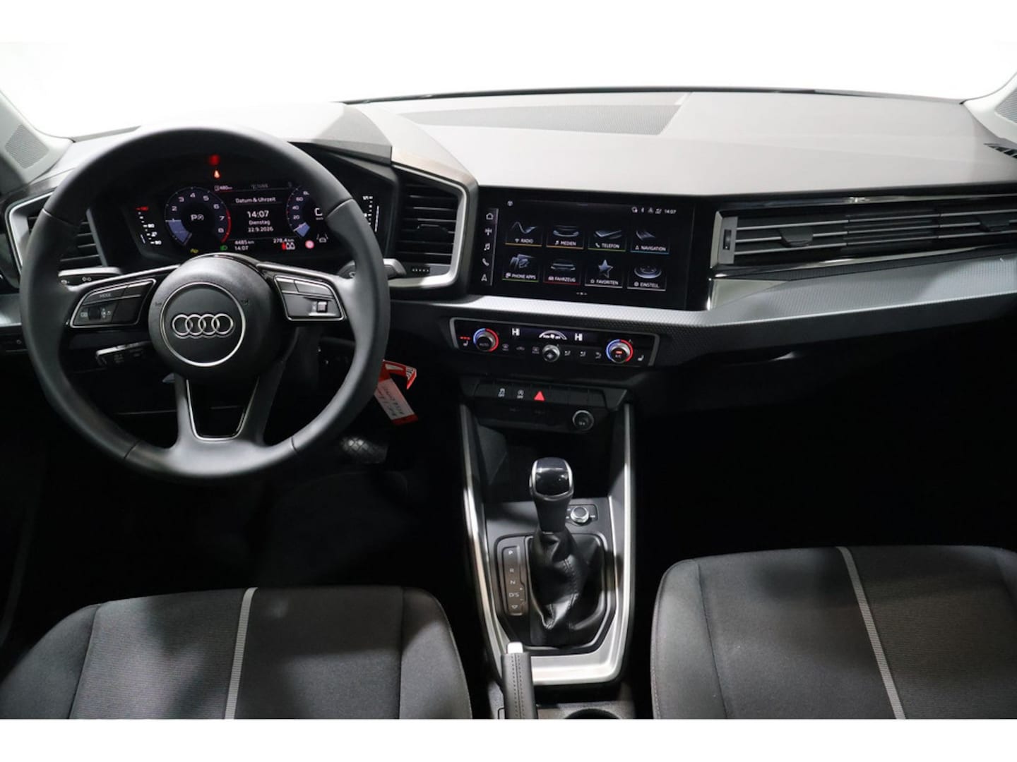 Bild über Audi A1 Sportback advanced 30 TFSI S tronic - für weitere Informationen kontaktieren Sie den Audi Partner