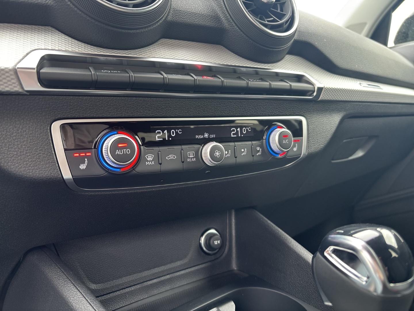 Bild über Audi Q2 advanced 35 TFSI S tronic - für weitere Informationen kontaktieren Sie den Audi Partner