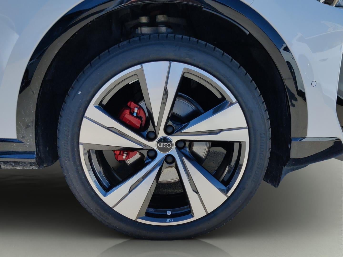 Bild über Audi Q5 Sportback TFSI quattro 150 kW S tronic - für weitere Informationen kontaktieren Sie den Audi Partner