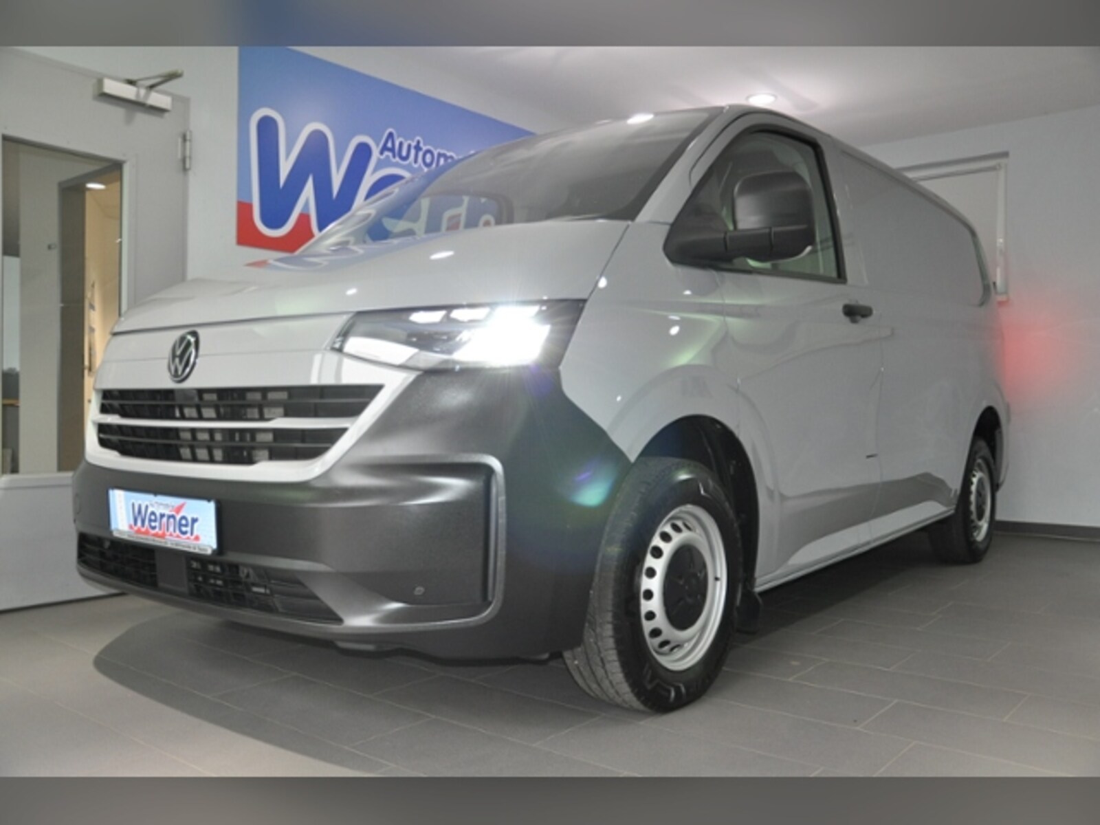 Volkswagen Transporter Kasten kurzer Radstand – Bild 3
