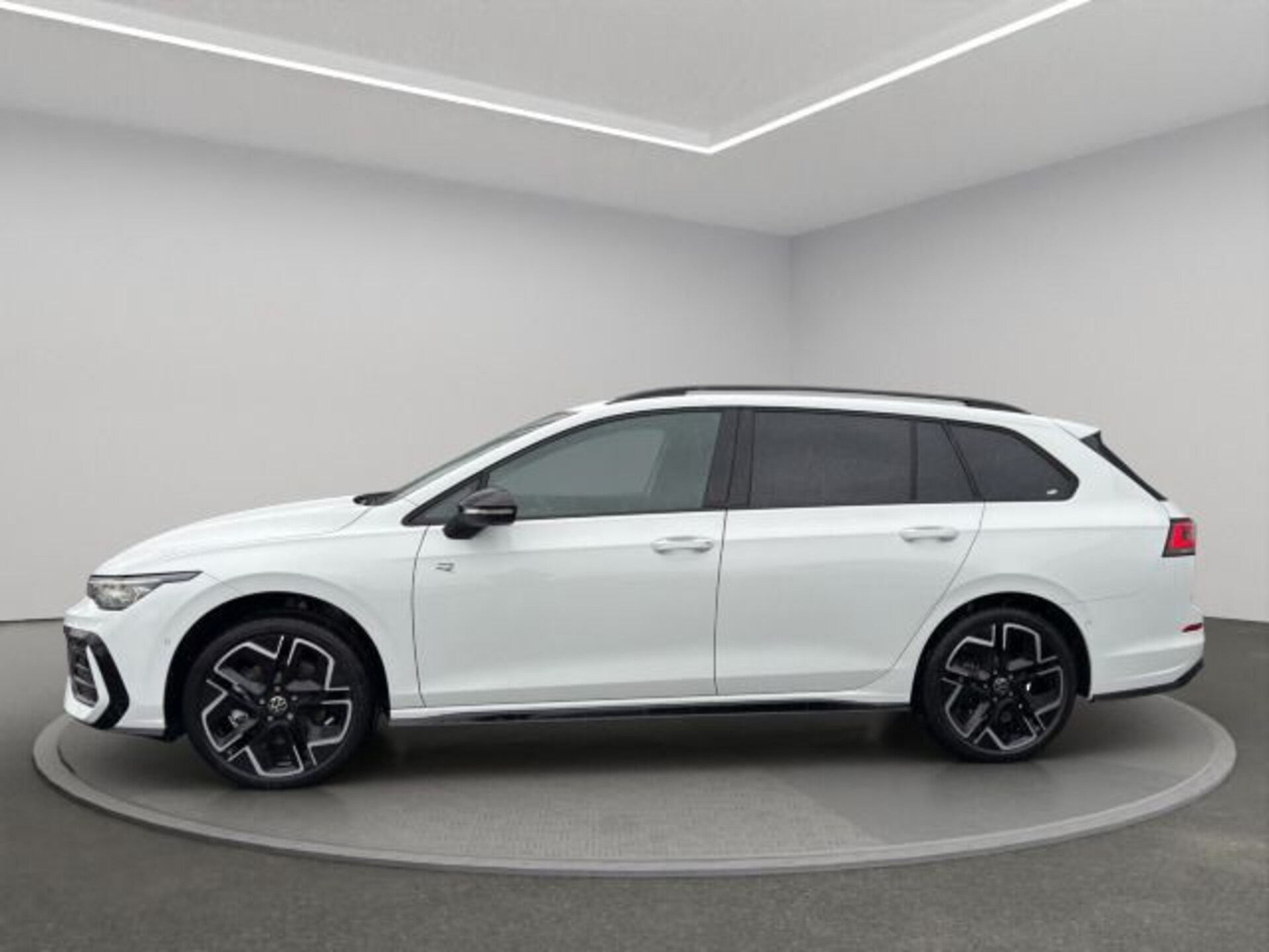 Volkswagen Golf Variant R-Line