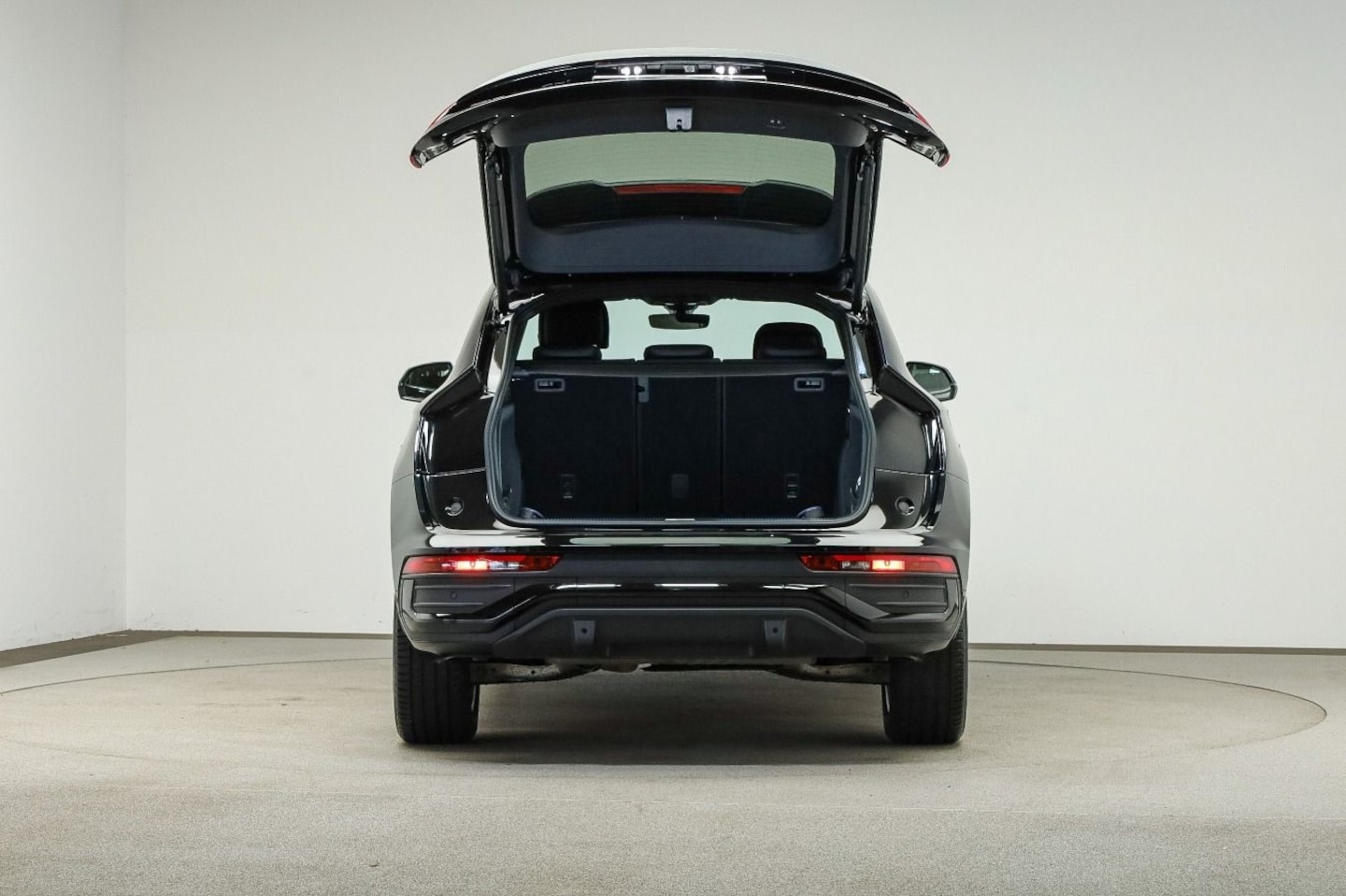 Bild über Audi Q5 Sportback 45 TFSI quattro S tronic - für weitere Informationen kontaktieren Sie den Audi Partner