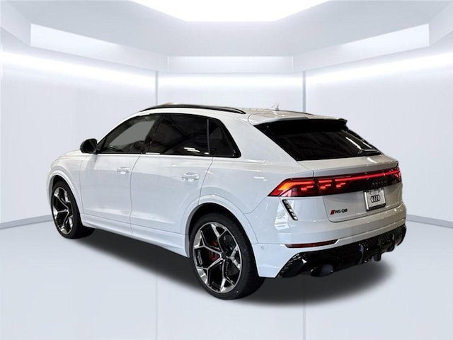 2026 Audi RS Q8 SUV performance