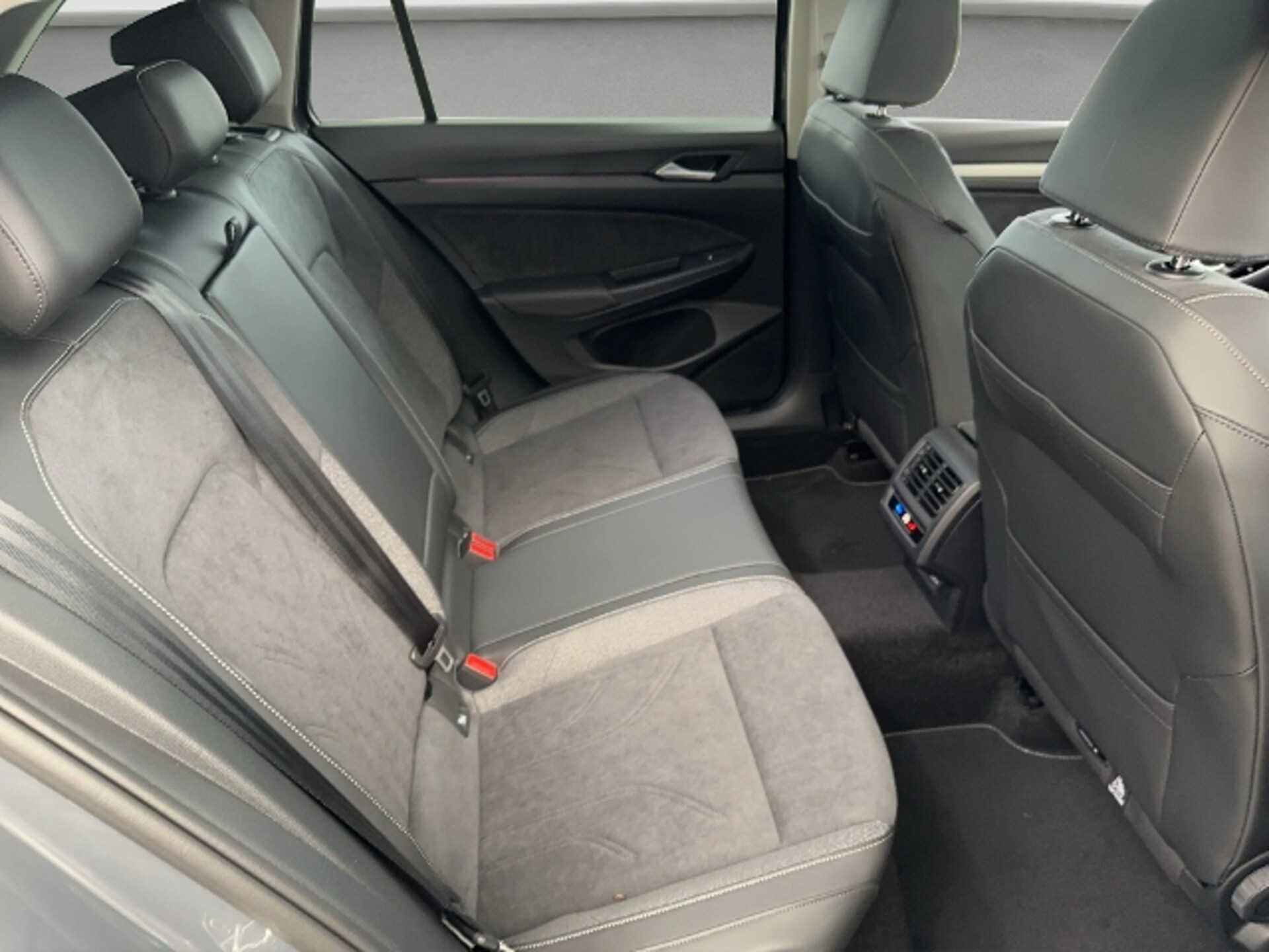 Volkswagen Golf Variant Style