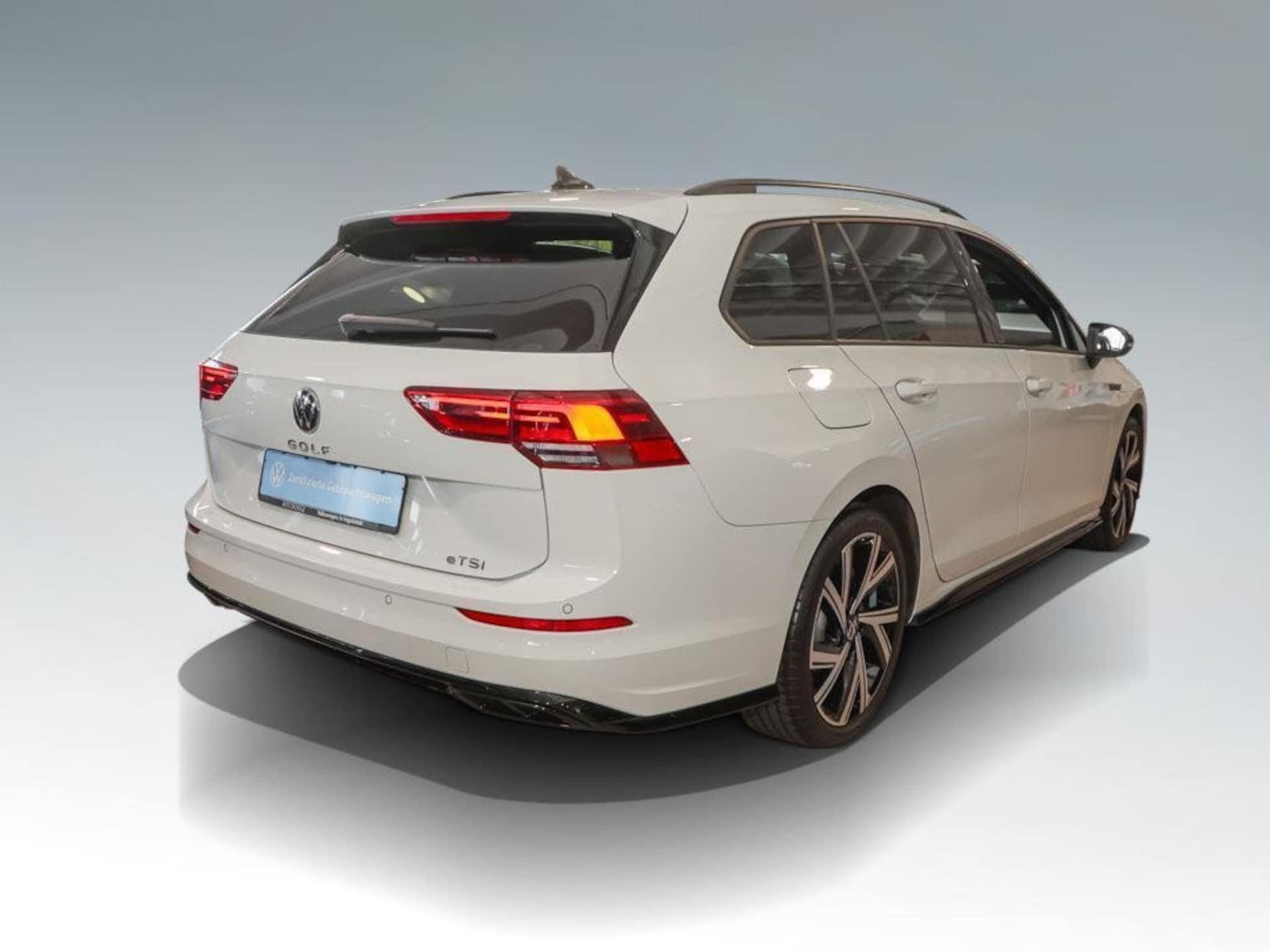 Volkswagen Golf Variant R-Line