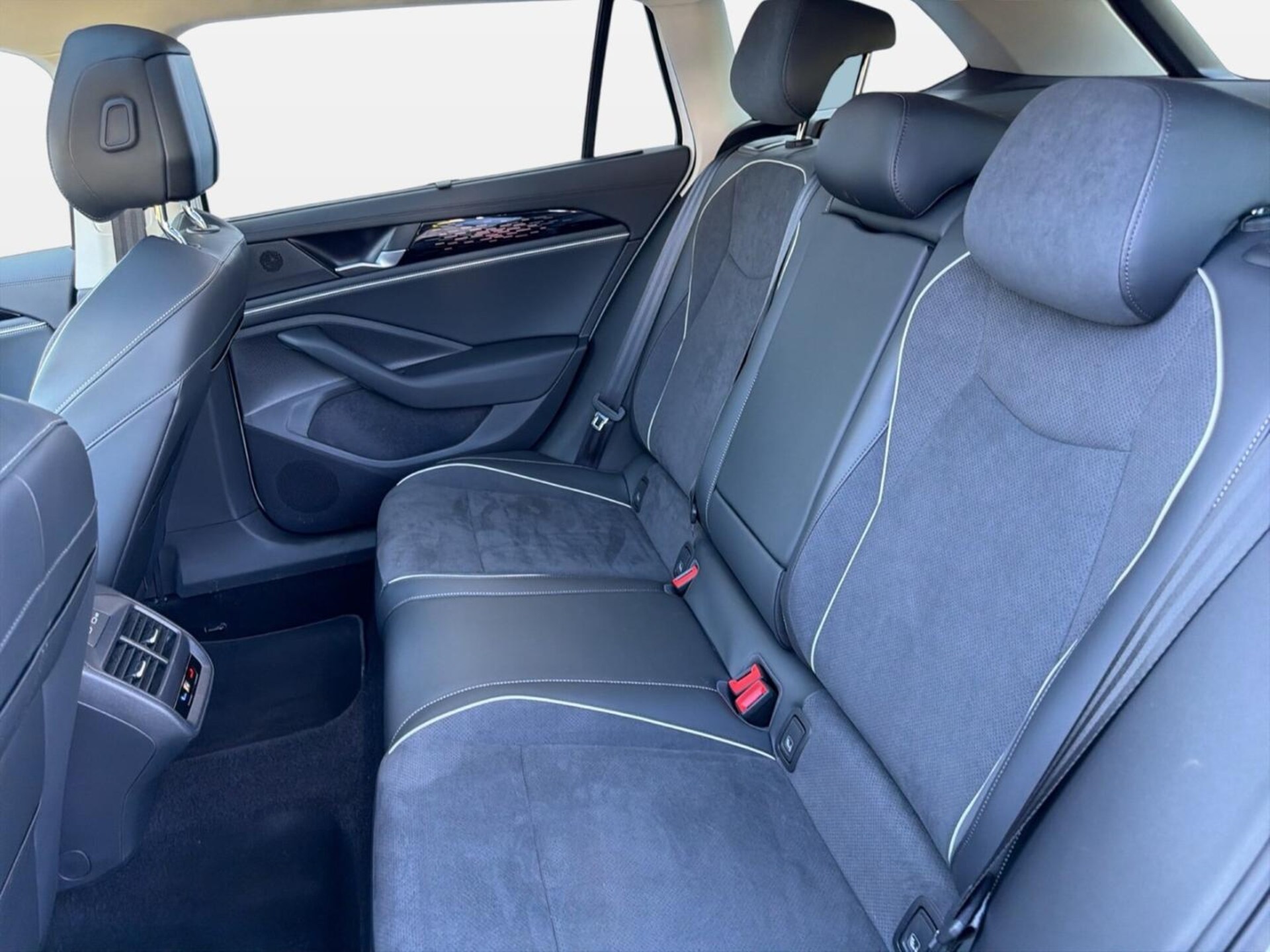 Volkswagen Passat Elegance