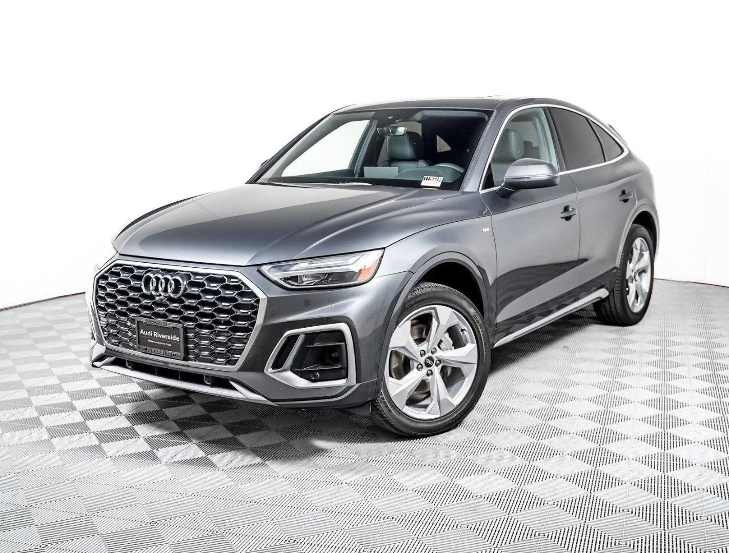 2023 Audi Q5 Sportback 45 Premium Plus's photo