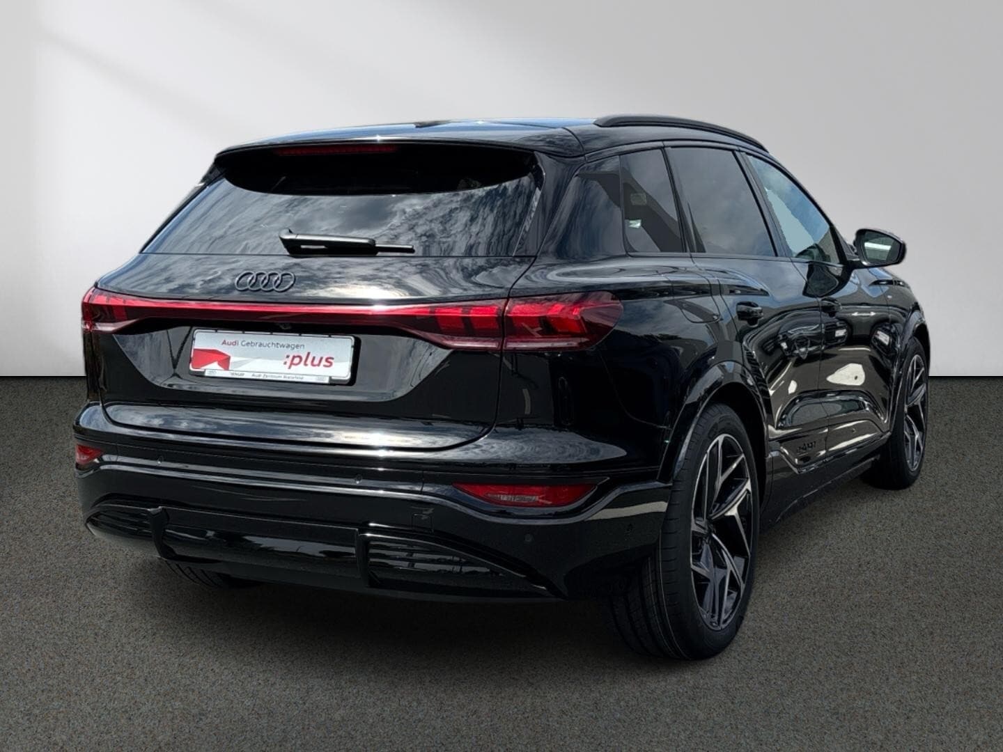 Bild über Audi Q6 SUV e-tron e-tron performance - für weitere Informationen kontaktieren Sie den Audi Partner