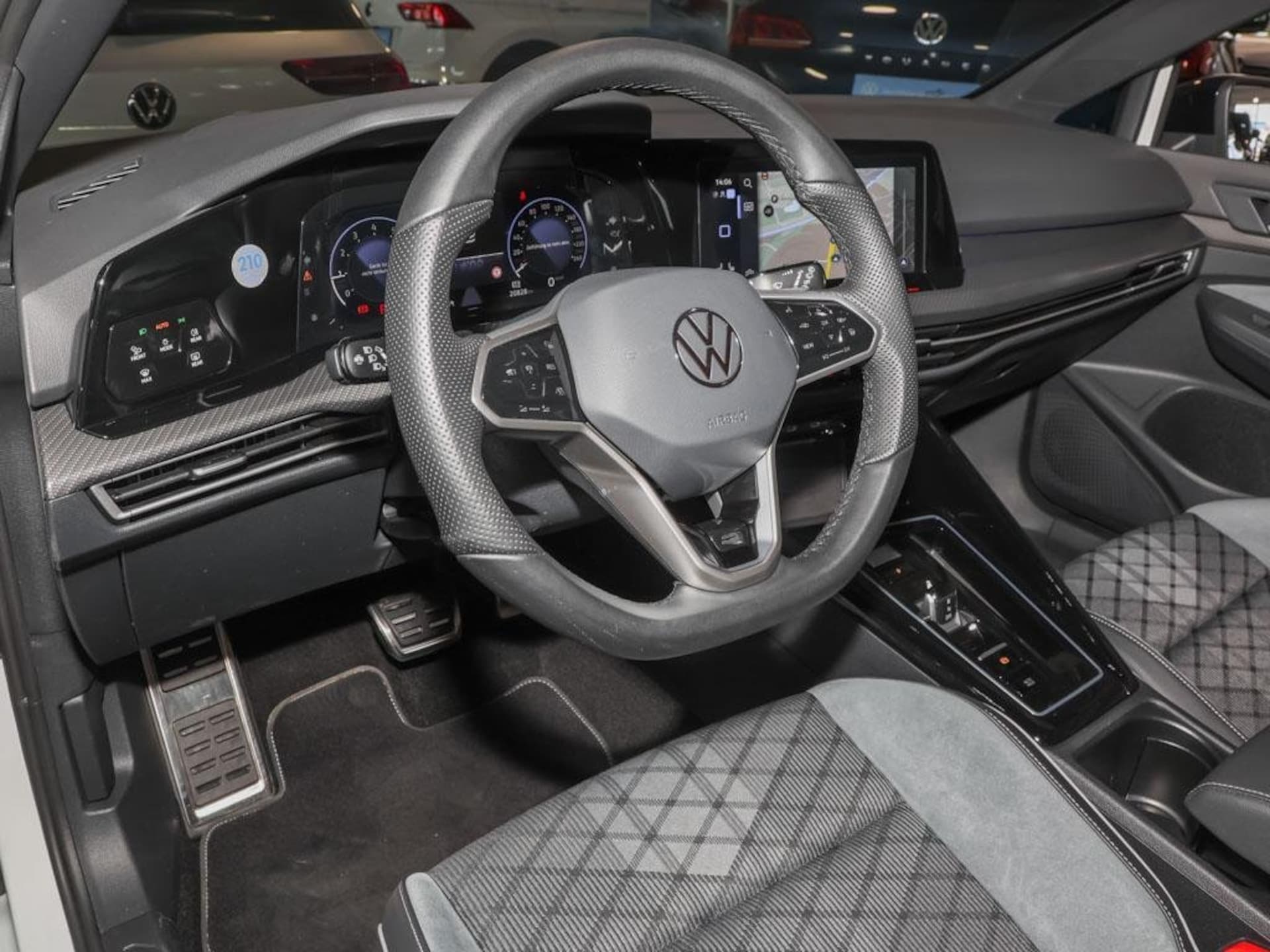 Volkswagen Golf Variant R-Line