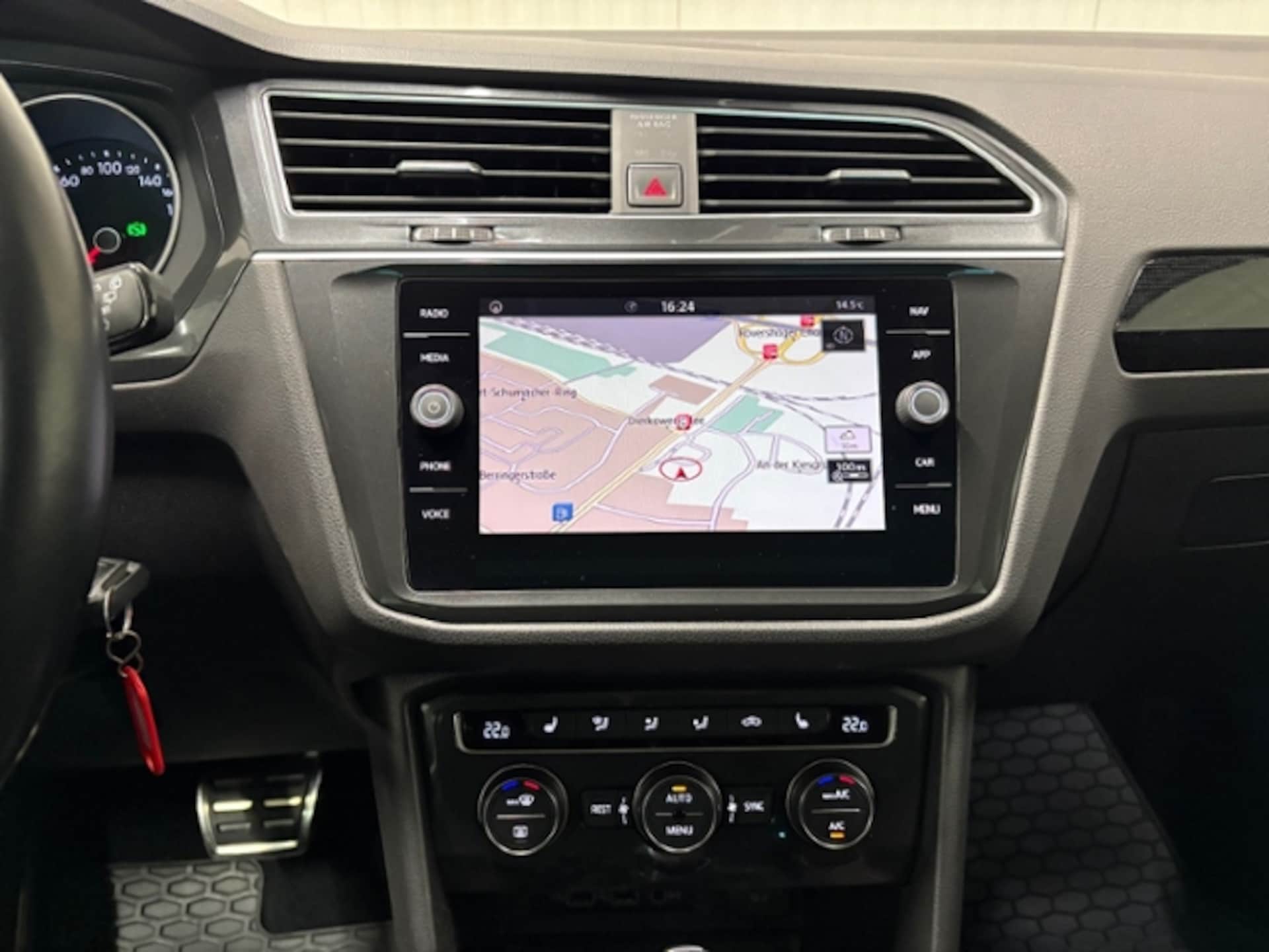 Volkswagen Tiguan SOUND
