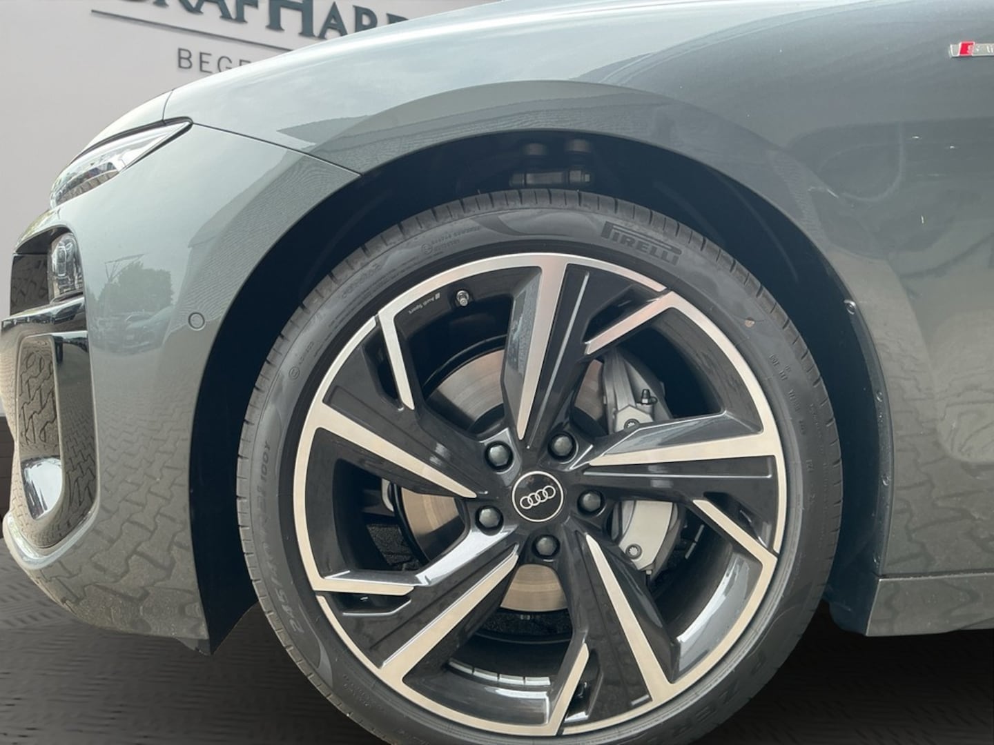 Bild über Audi A6 Avant e-tron S line business e-tron performance 270 kW - für weitere Informationen kontaktieren Sie den Audi Partner
