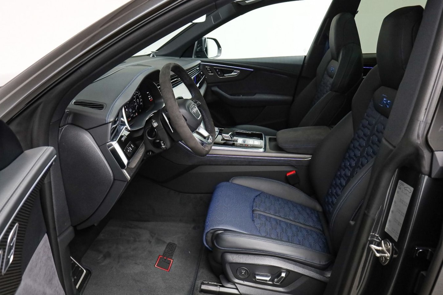 Bild über Audi RS Q8 SUV RS Q8 SUV performance 471 kW tiptronic - für weitere Informationen kontaktieren Sie den Audi Partner