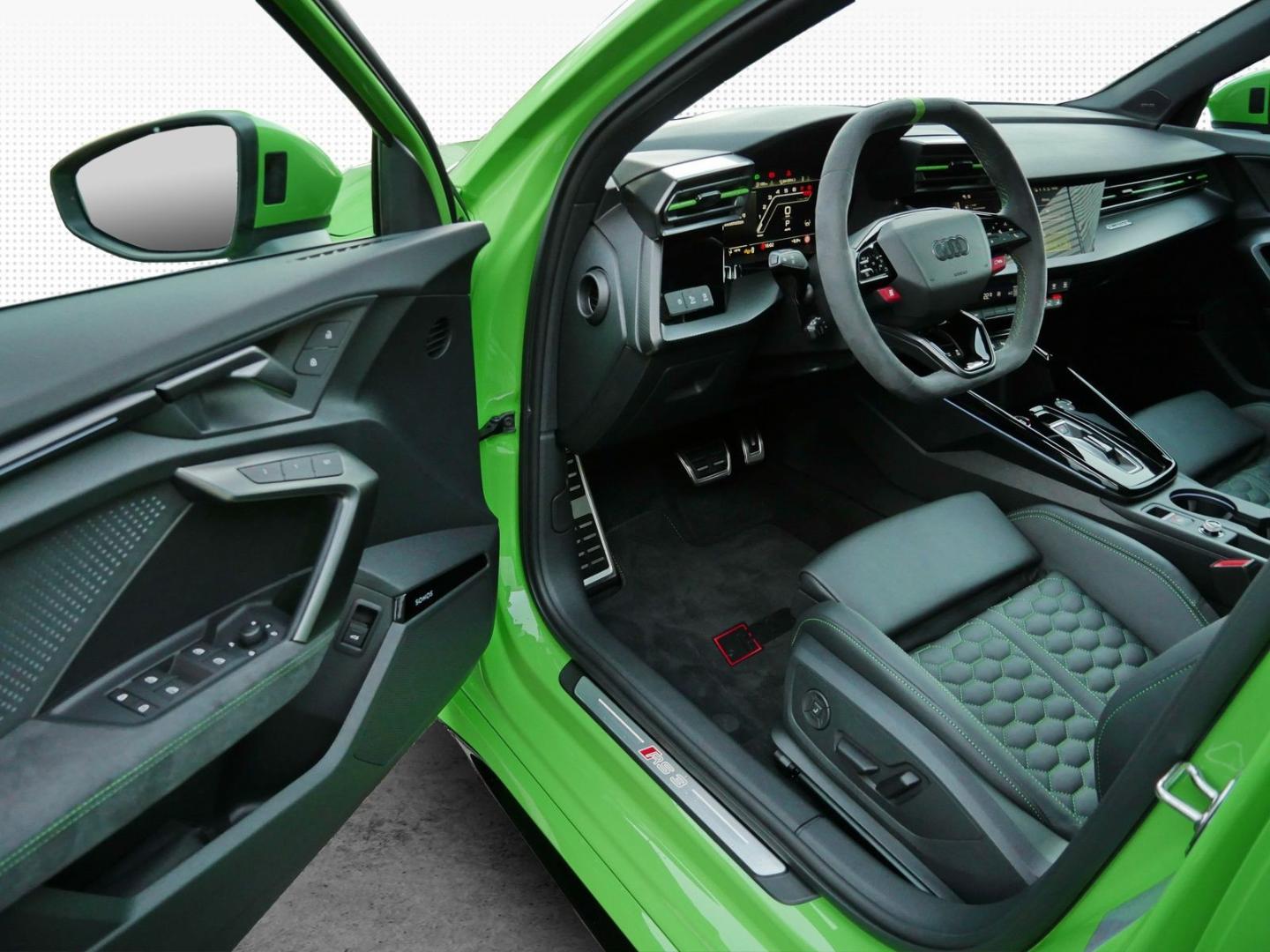 Image about Audi RS 3 Limousine TFSI quattro S tronic