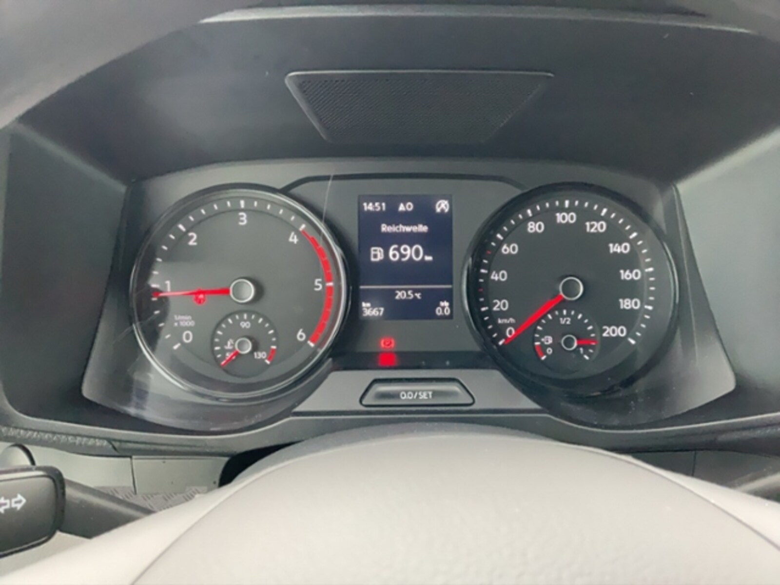 Volkswagen Crafter Kasten mittlerer Radstand – Bild 9