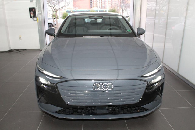 2025 Audi A6 Sportback e-tron Premium - Photo 2