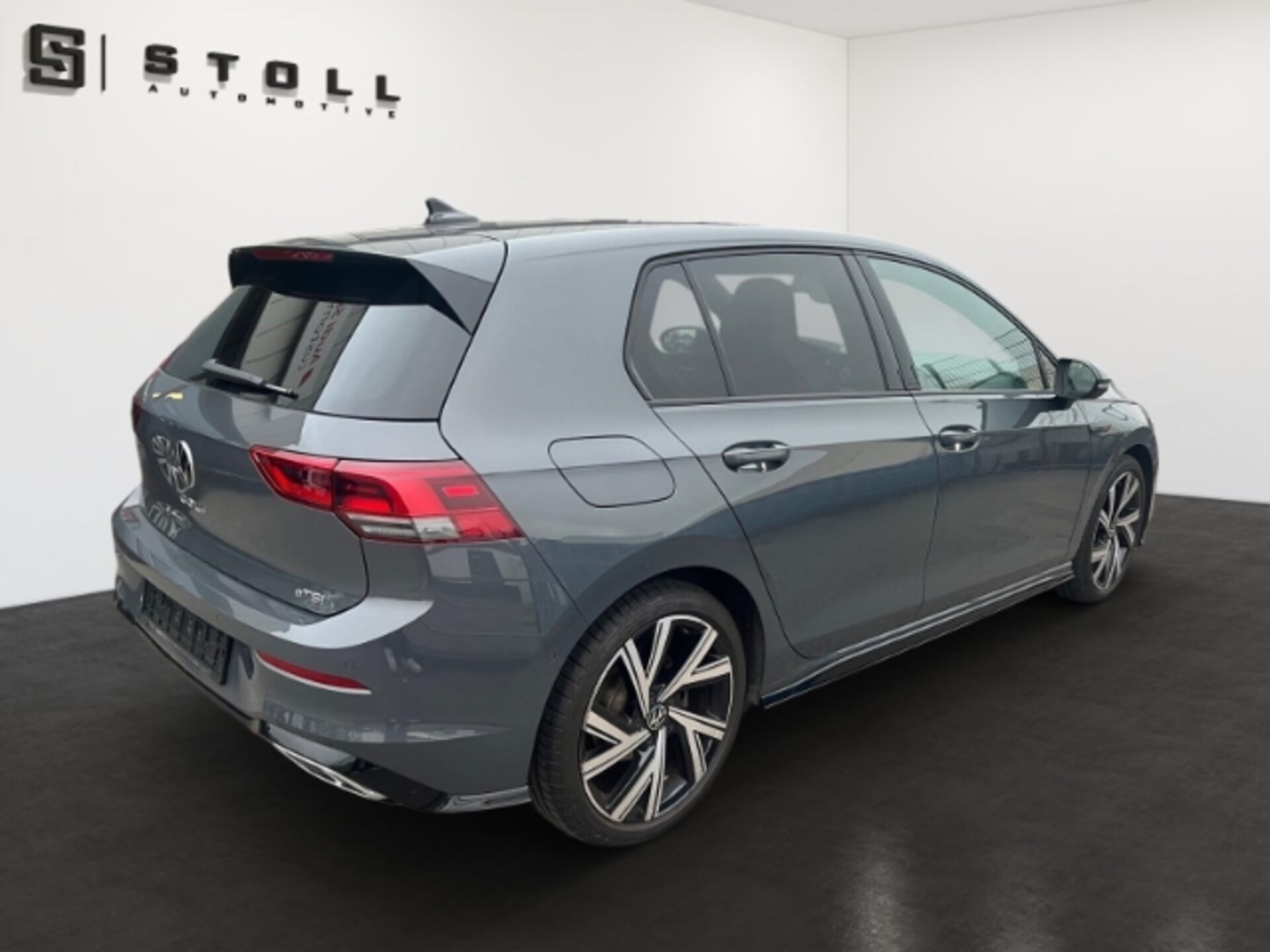 Volkswagen Golf R-Line