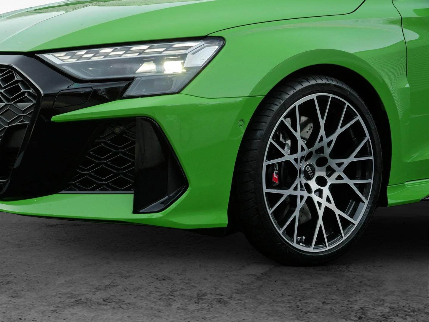 Image about Audi RS 3 Limousine TFSI quattro S tronic
