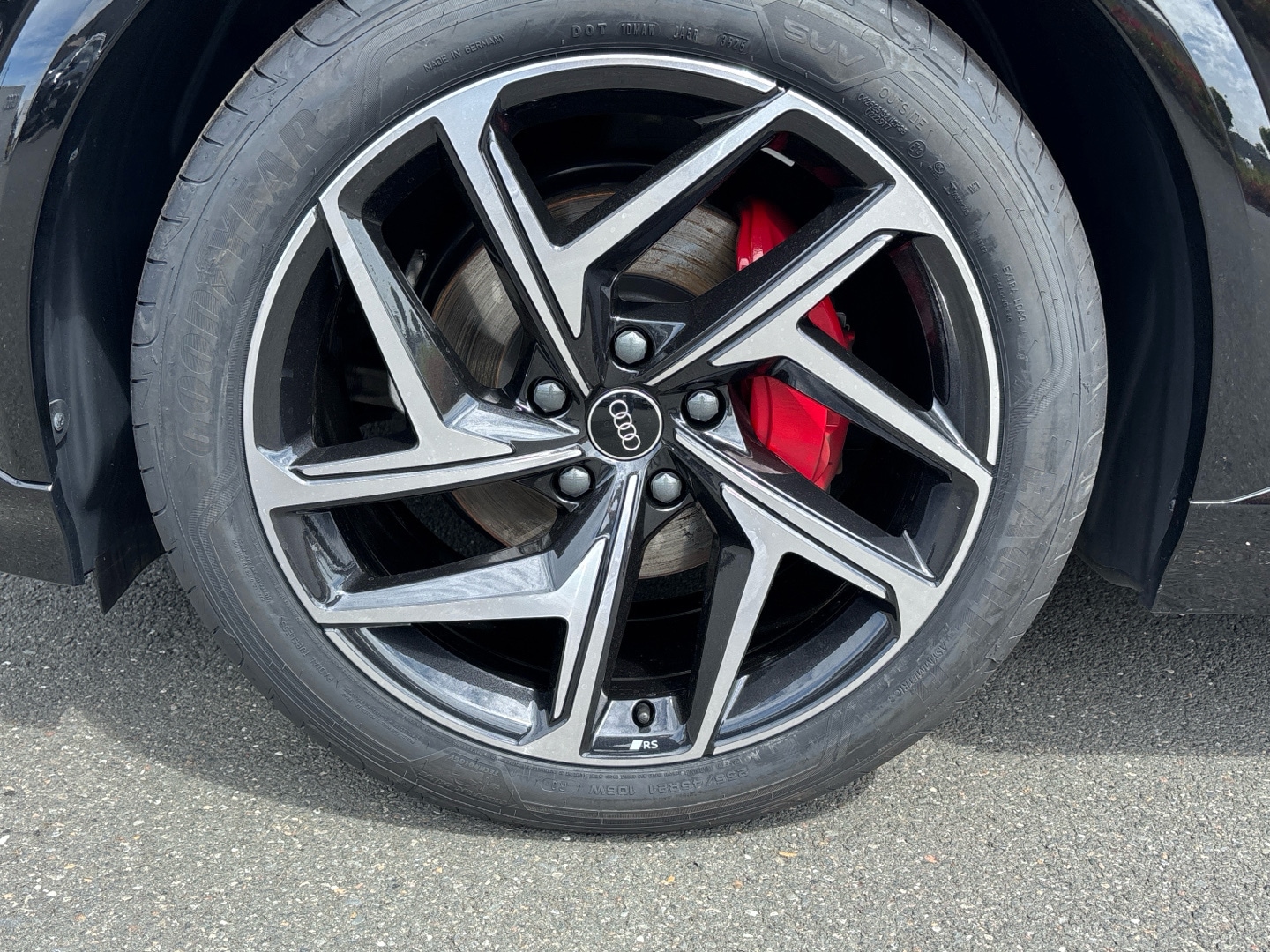 Bild über Audi Q6 SUV e-tron e-tron performance - für weitere Informationen kontaktieren Sie den Audi Partner