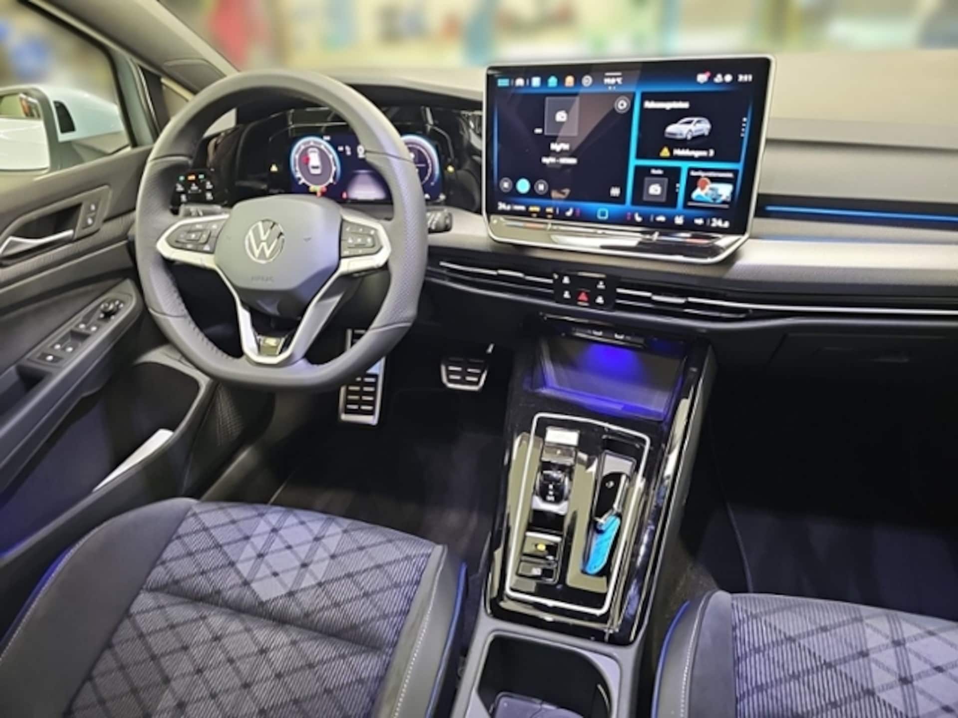 Volkswagen Golf Variant R-Line