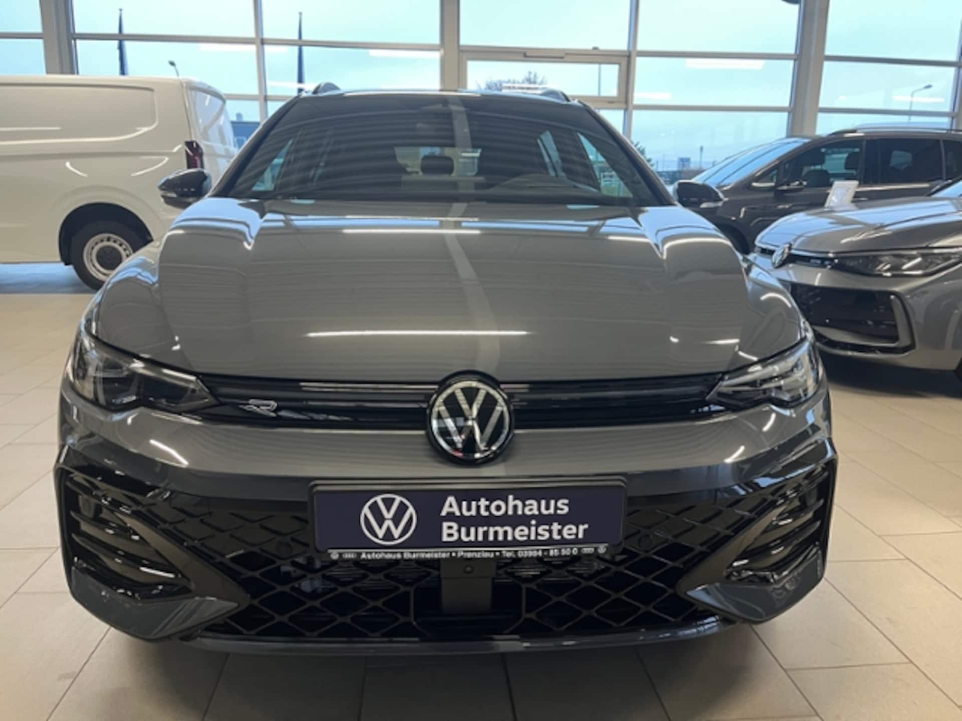 Volkswagen Golf Variant R-Line
