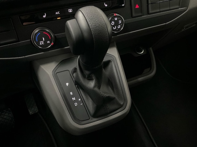 Volkswagen T6.1 Caravelle larger