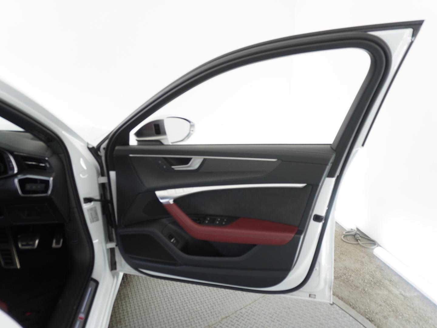 Audi S6 Sedan S6 TFSI 331(450) kW(PS) tiptronic for more details contact your dealer