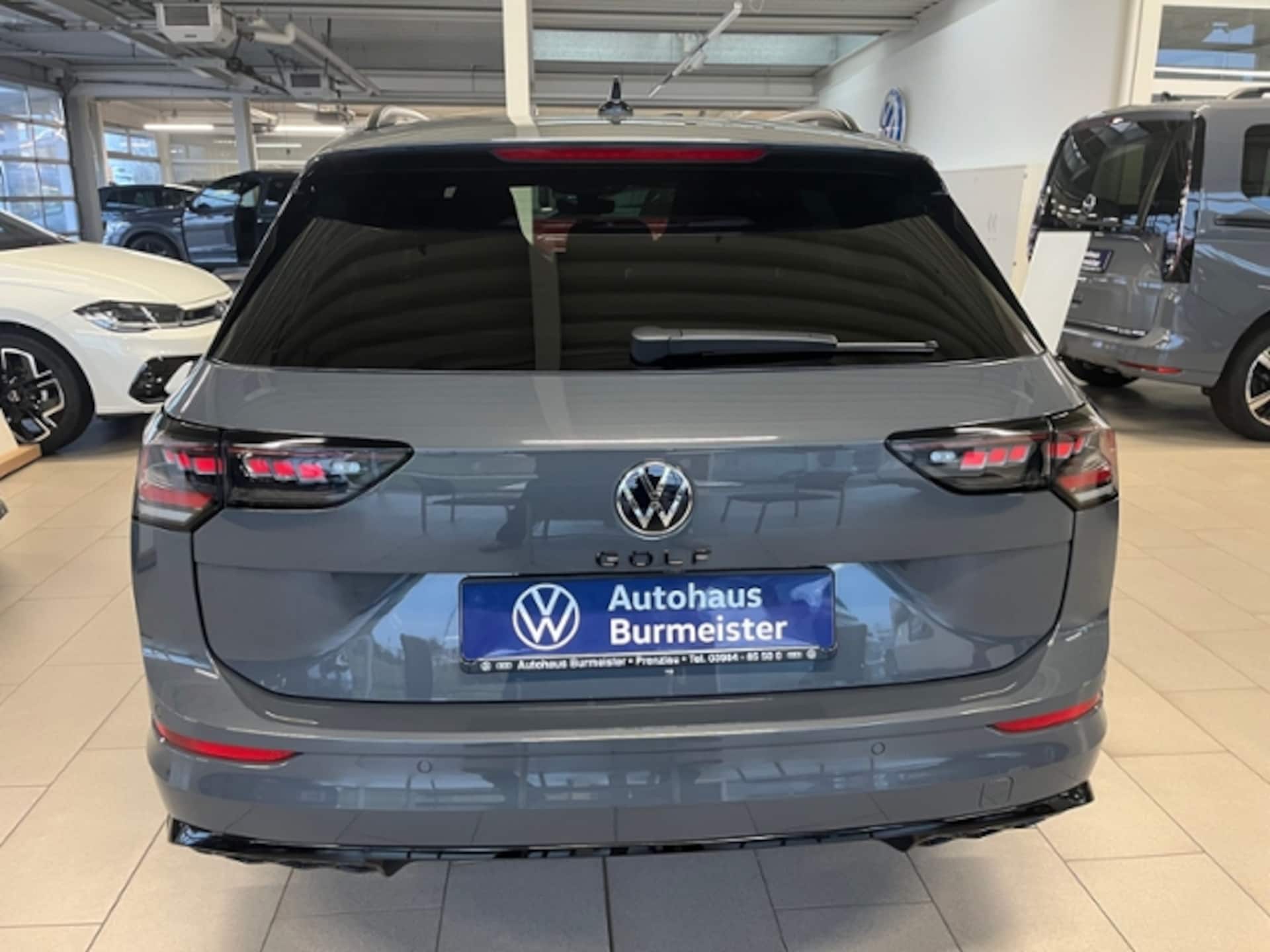 Volkswagen Golf Variant R-Line