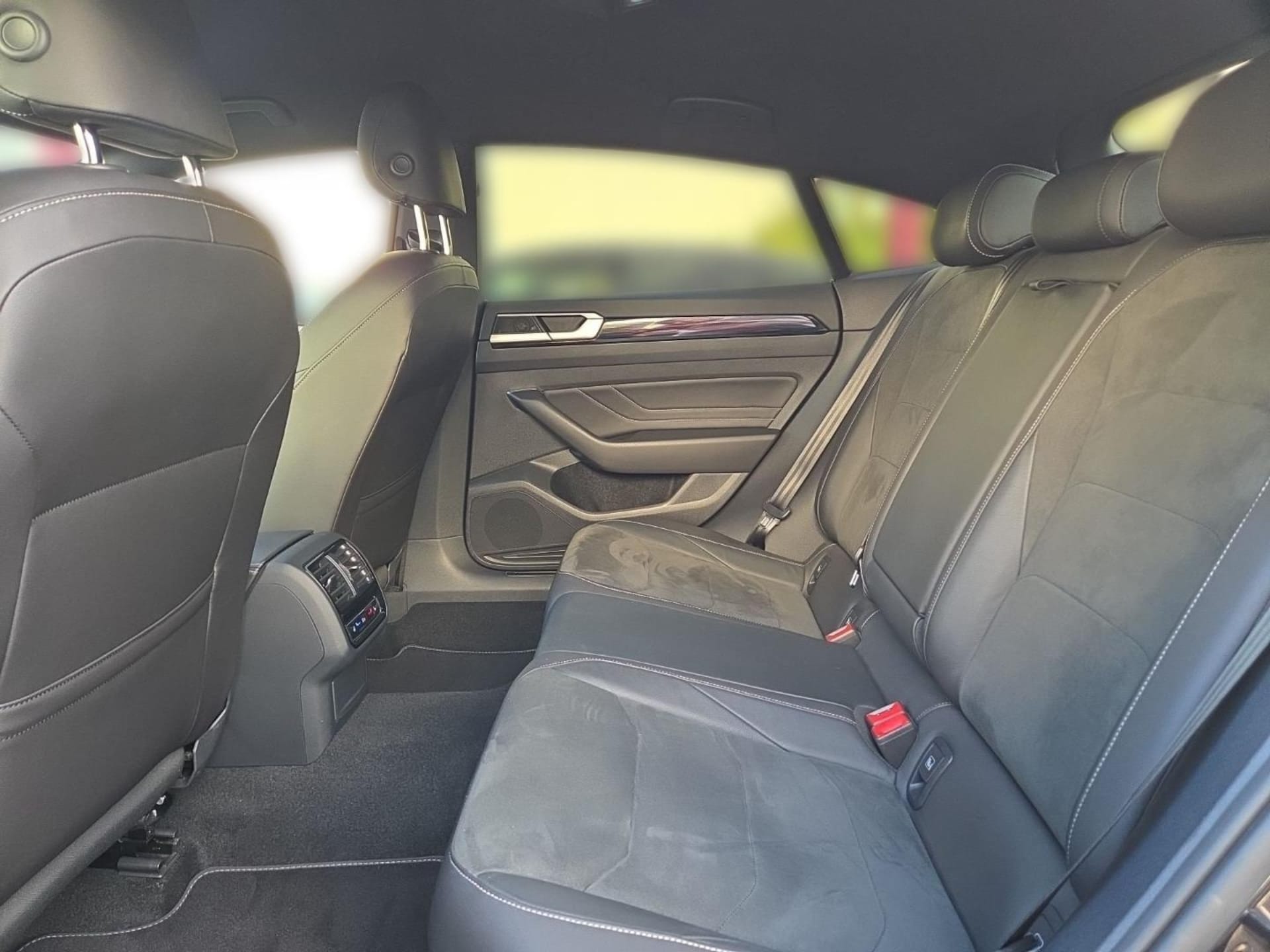 Volkswagen Arteon R-Line