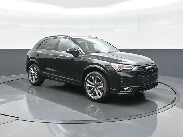 2025 Audi Q3 45 TFSI S Line Premium quattro's photo