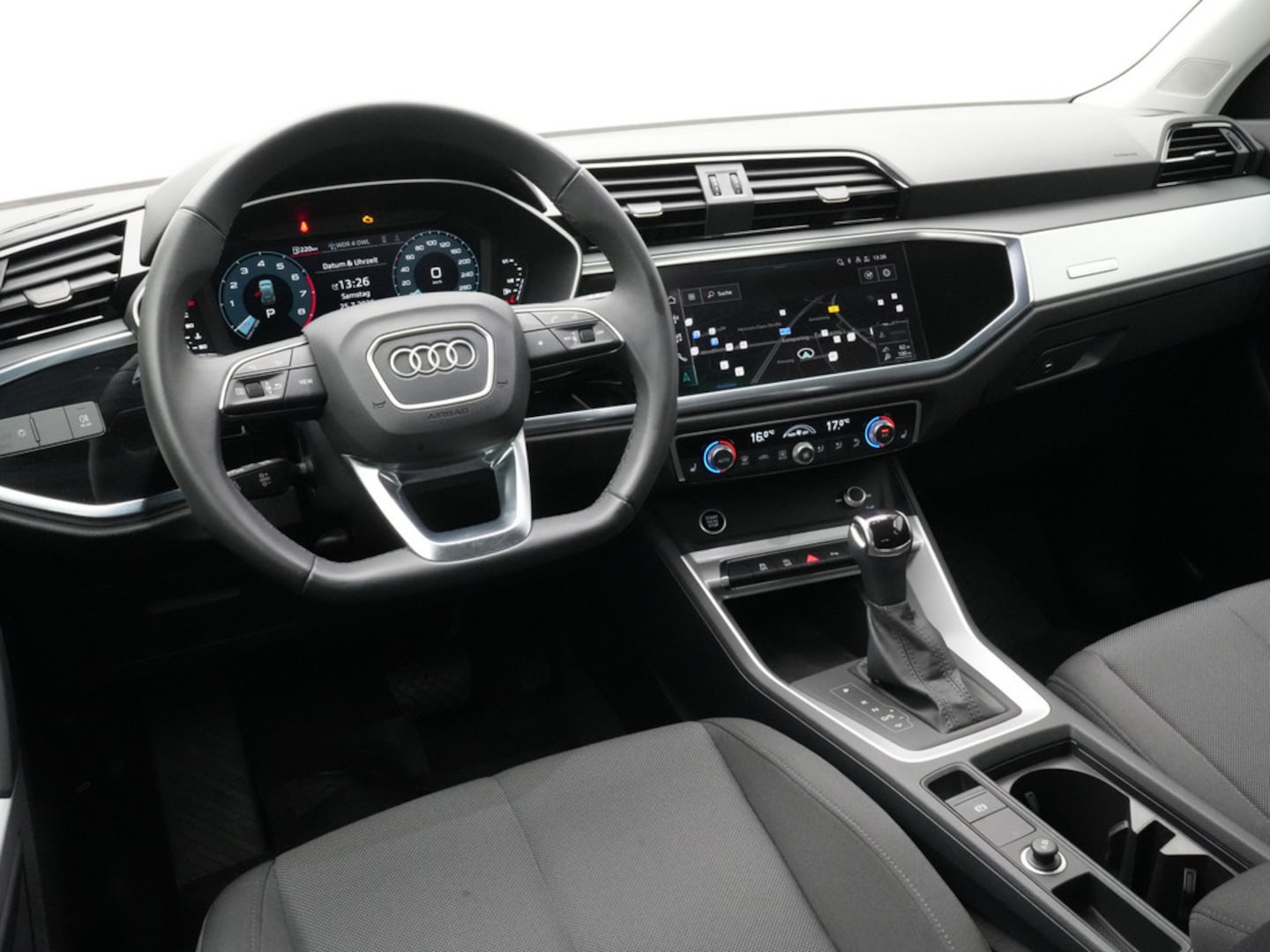 Bild über Audi Q3 40 TFSI quattro S tronic - für weitere Informationen kontaktieren Sie den Audi Partner