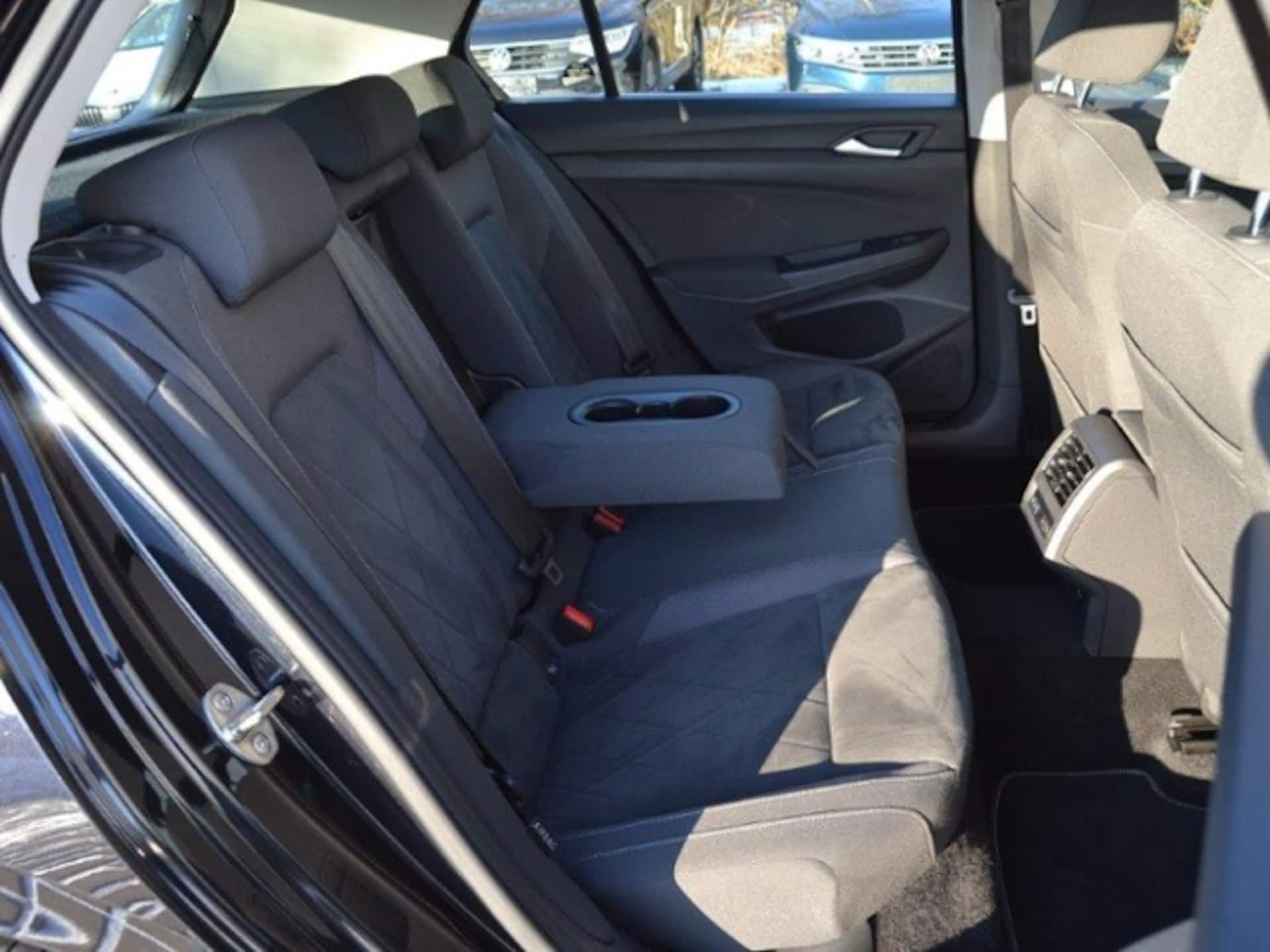 Volkswagen Golf Style