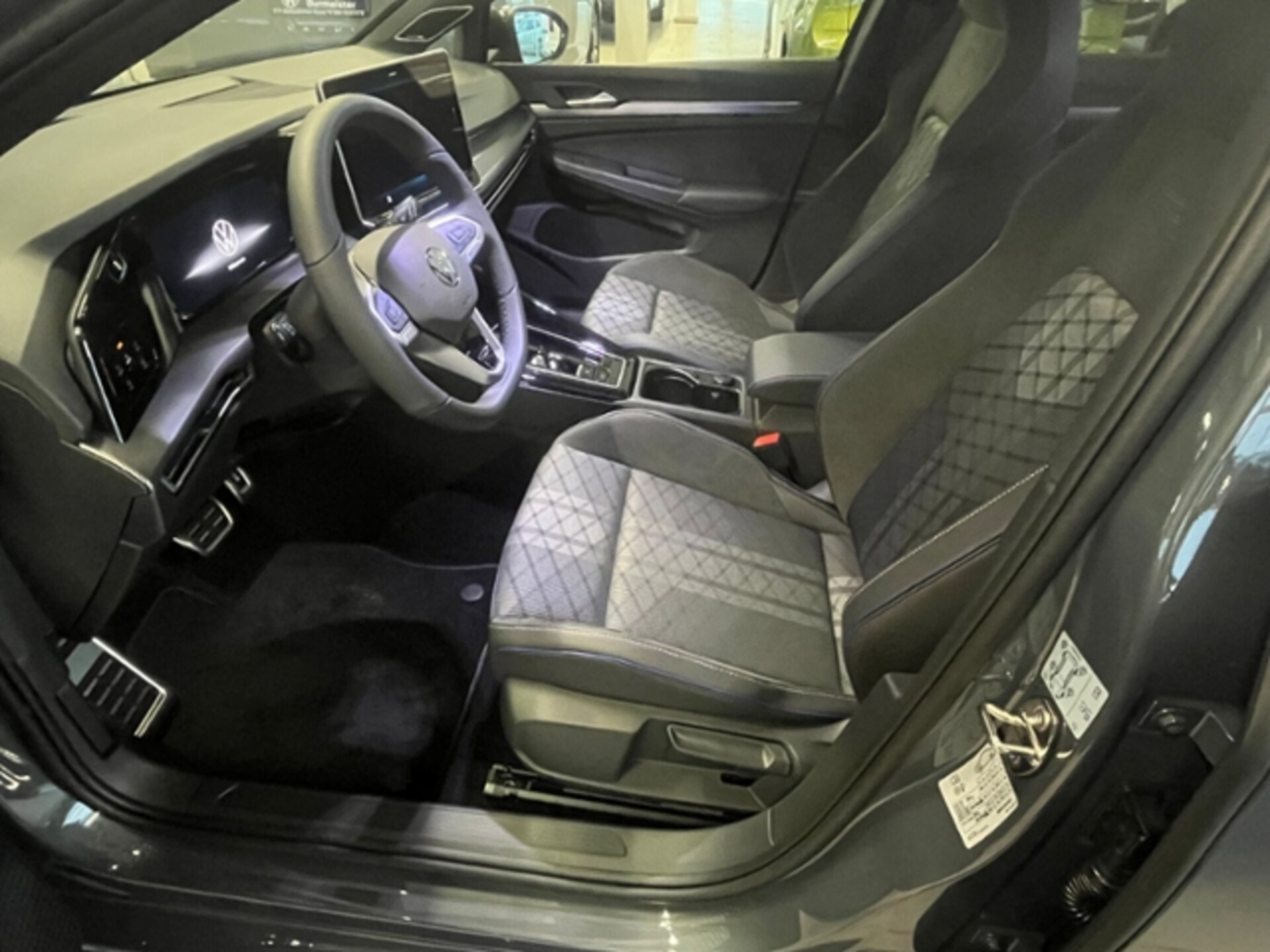 Volkswagen Golf Variant R-Line