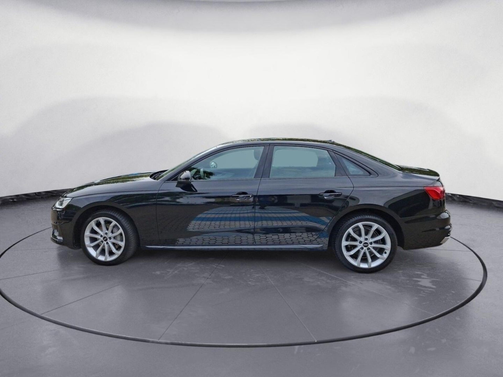 Audi A4 Limousine Advanced