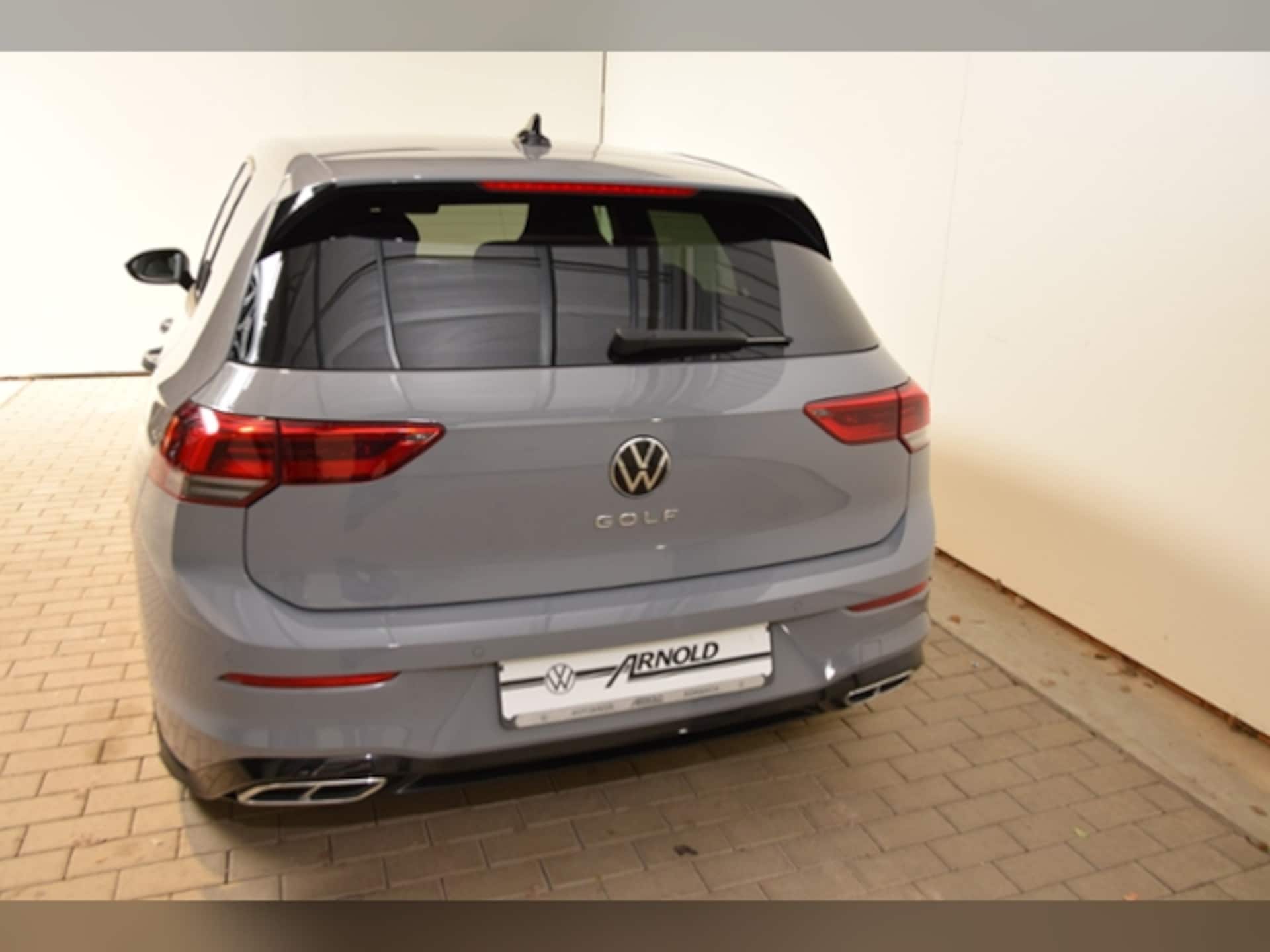 Volkswagen Golf R-Line