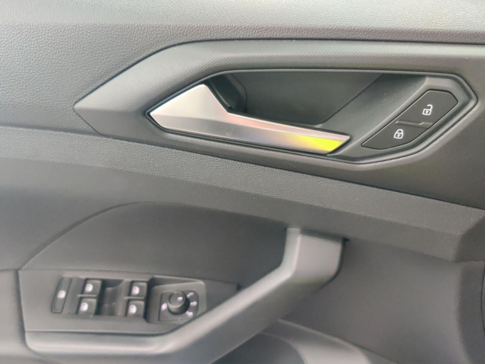 Volkswagen T-Cross – Bild 10