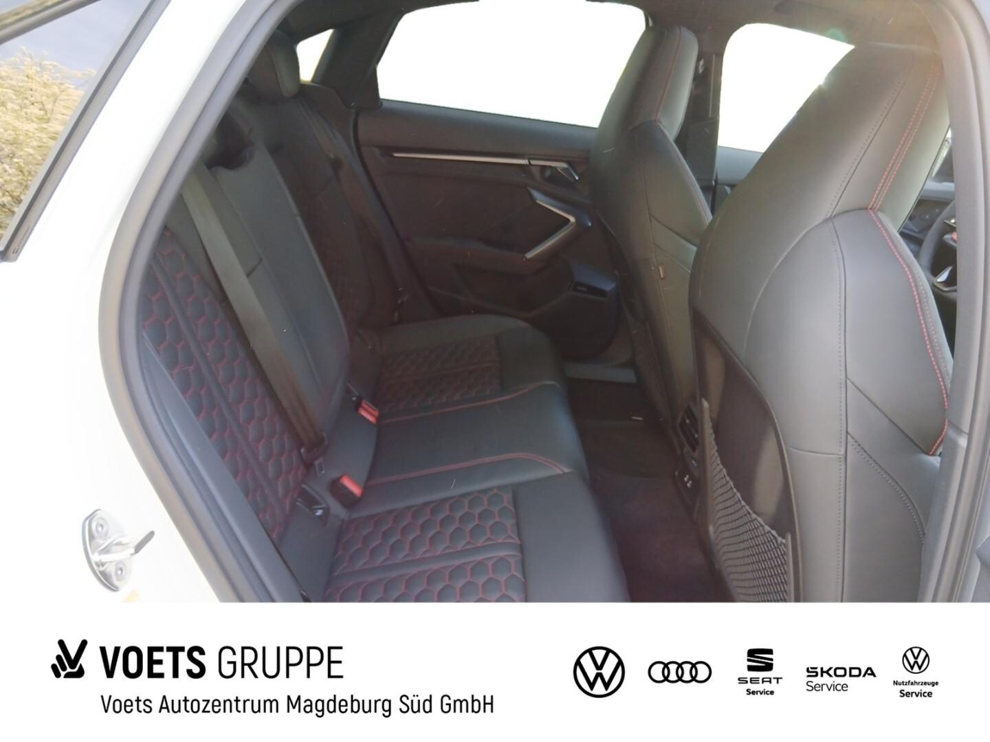 Bild über Audi RS 3 Limousine TFSI quattro 294 kW S tronic - für weitere Informationen kontaktieren Sie den Audi Partner
