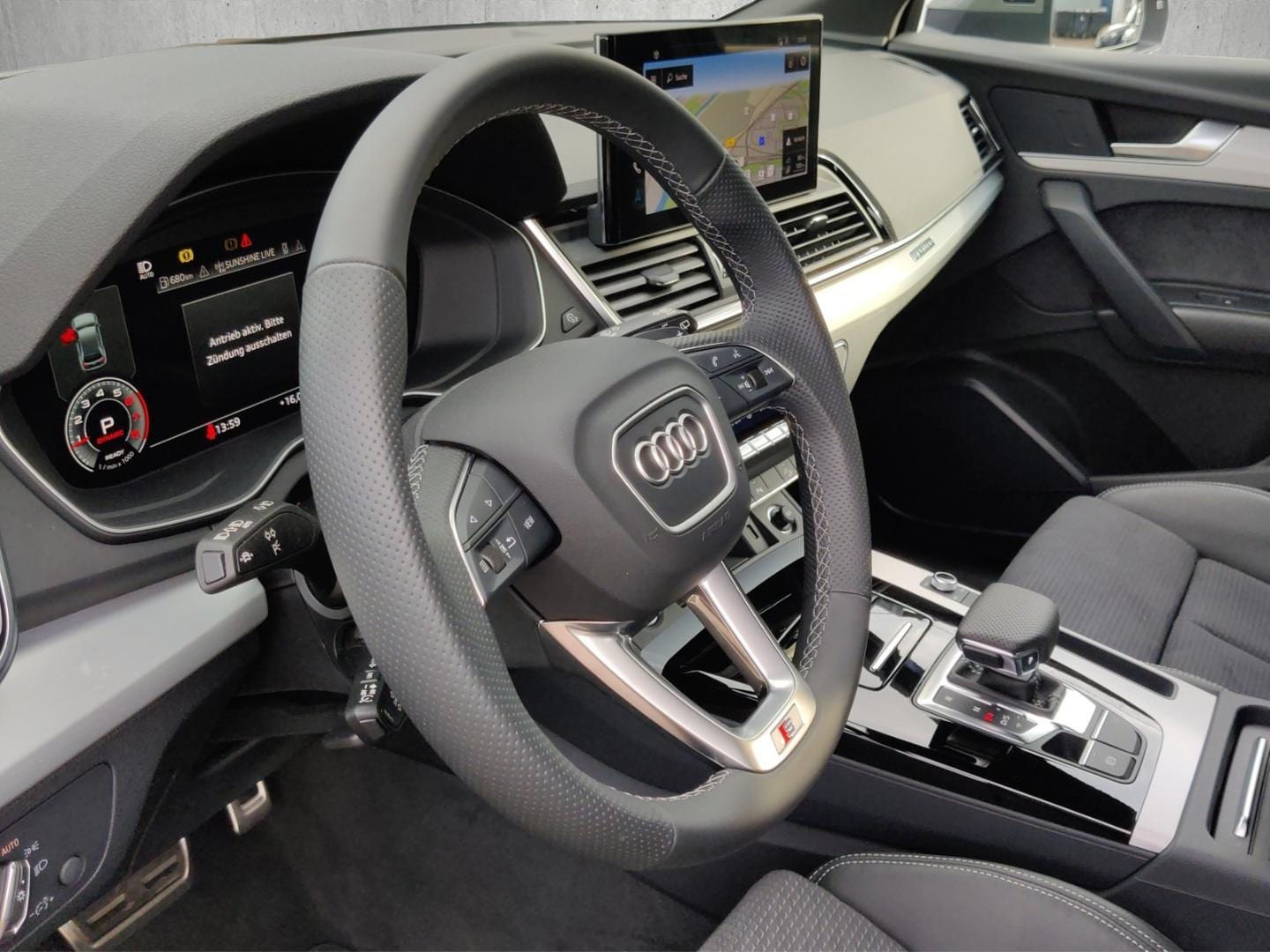 Bild über Audi Q5 Sportback 40 TFSI quattro S tronic - für weitere Informationen kontaktieren Sie den Audi Partner