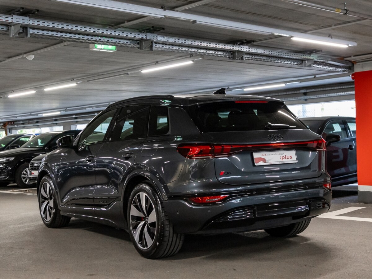 Image about Audi Q6 SUV e-tron e-tron quattro