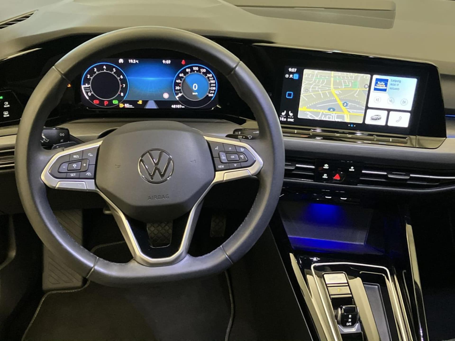Volkswagen Golf Style