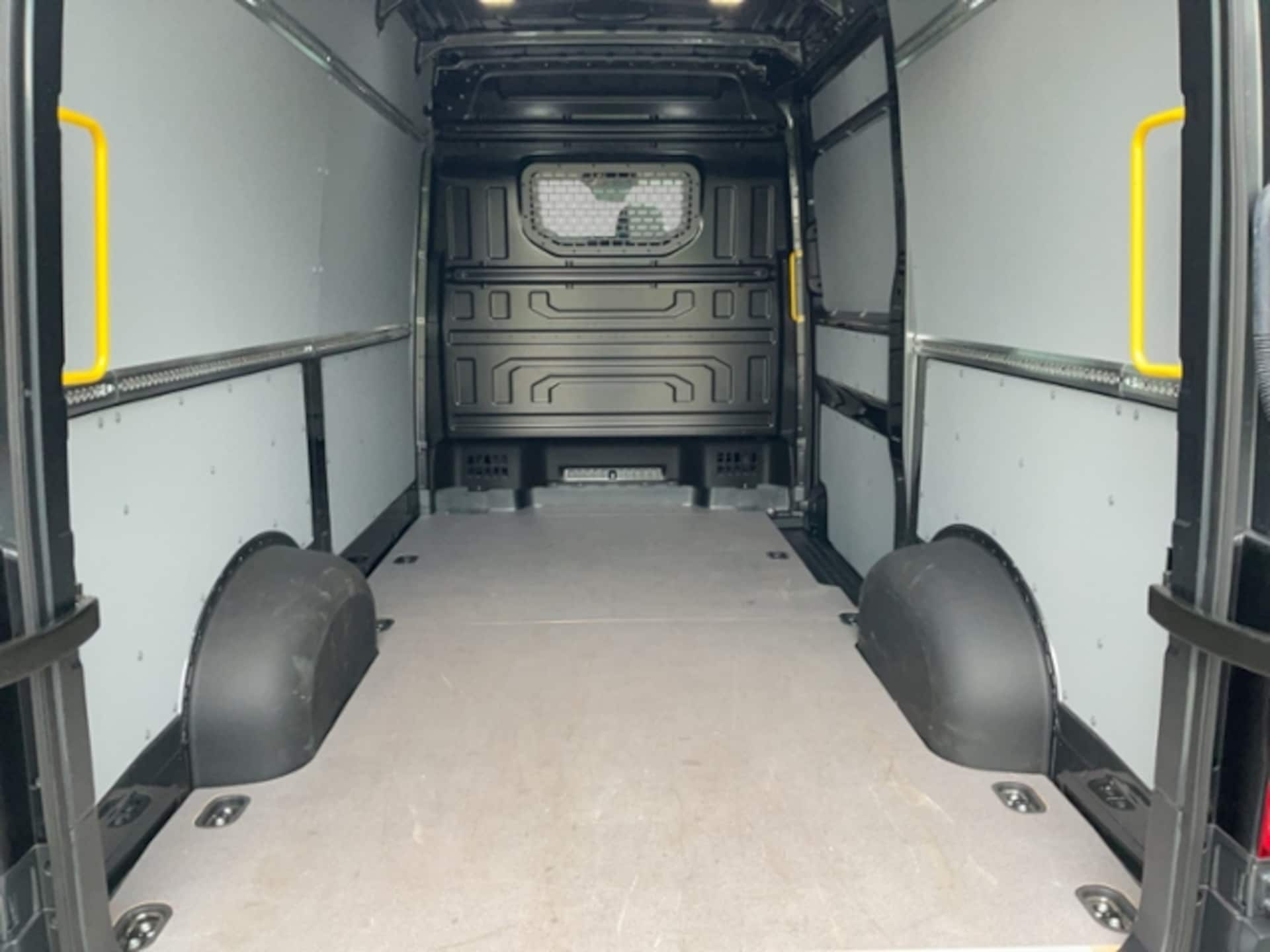 Volkswagen Crafter Kasten mittlerer Radstand