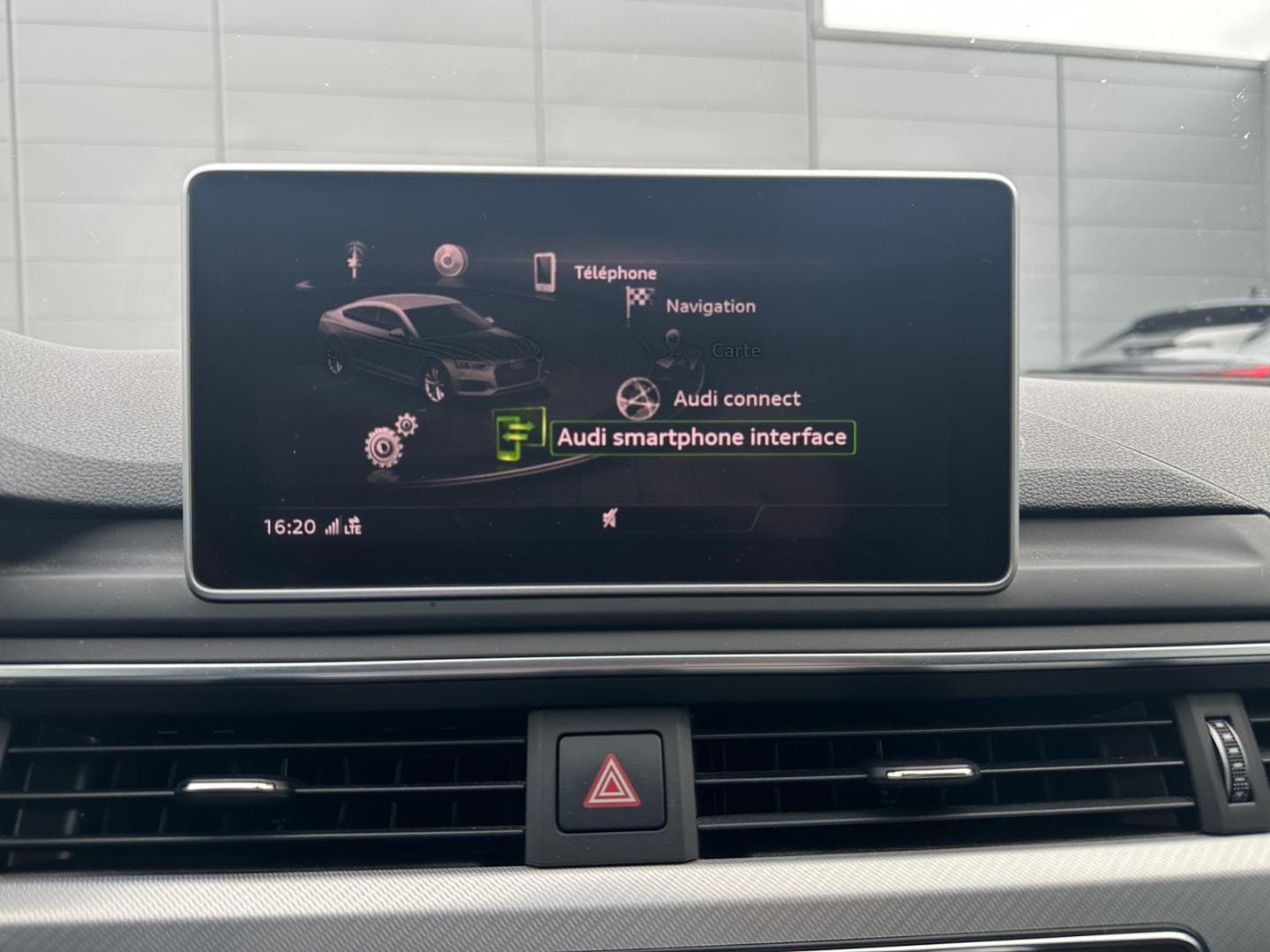 Image about Audi A5 Sportback Design Luxe 40 TFSI 140 kW (190 ch) S tronic