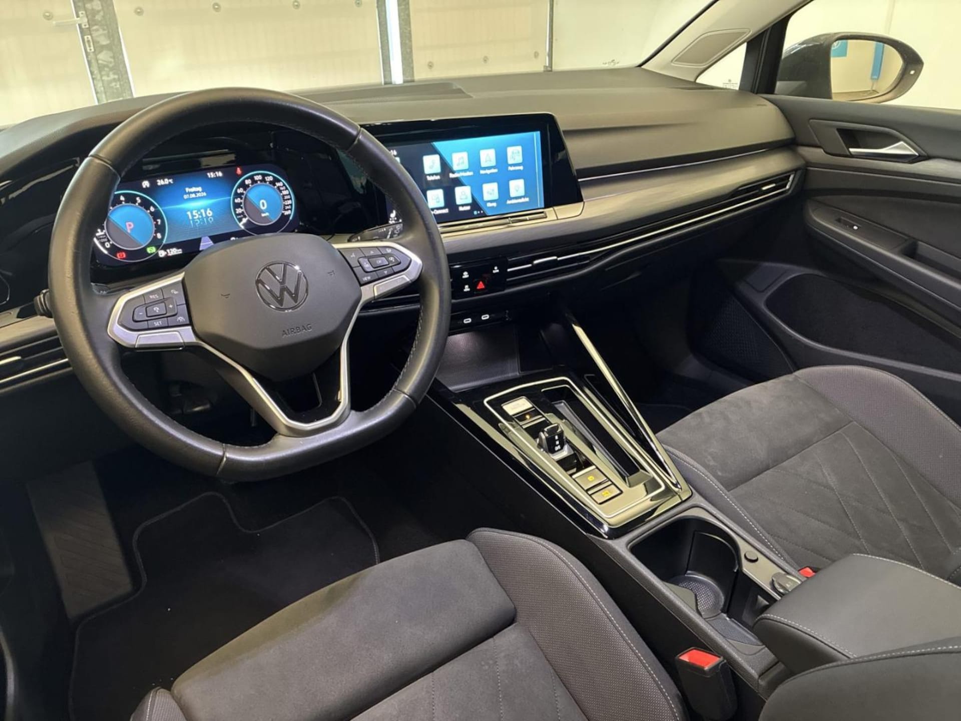 Volkswagen Golf Style
