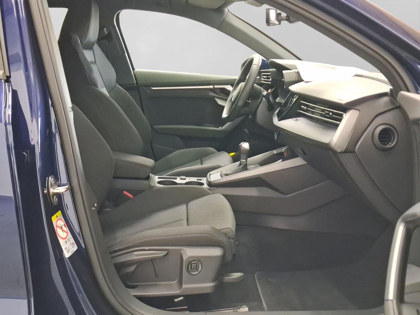 Bild über Audi A3 Sportback TFSI Schaltgetriebe - für weitere Informationen kontaktieren Sie den Audi Partner