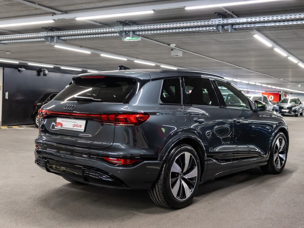Image about Audi Q6 SUV e-tron e-tron quattro