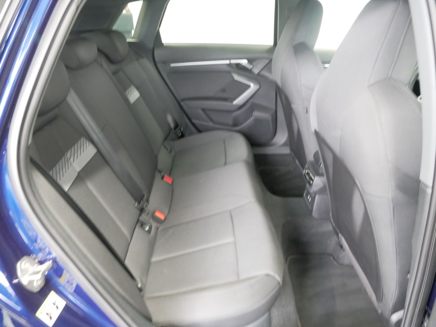 Bild über Audi A3 Sportback S line 35 TDI S tronic - für weitere Informationen kontaktieren Sie den Audi Partner
