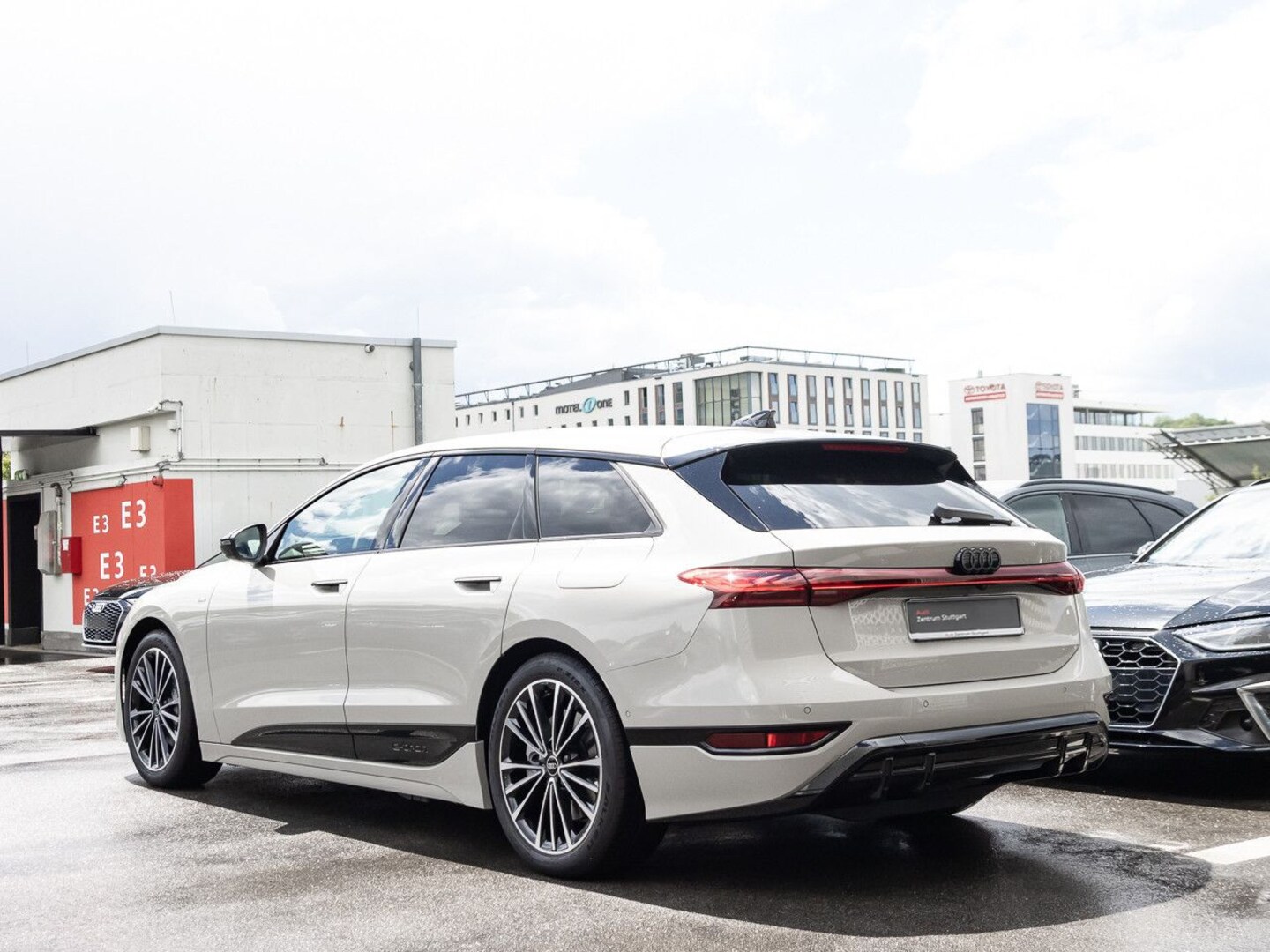 Bild über Audi A6 Avant e-tron S line business e-tron performance 270 kW - für weitere Informationen kontaktieren Sie den Audi Partner